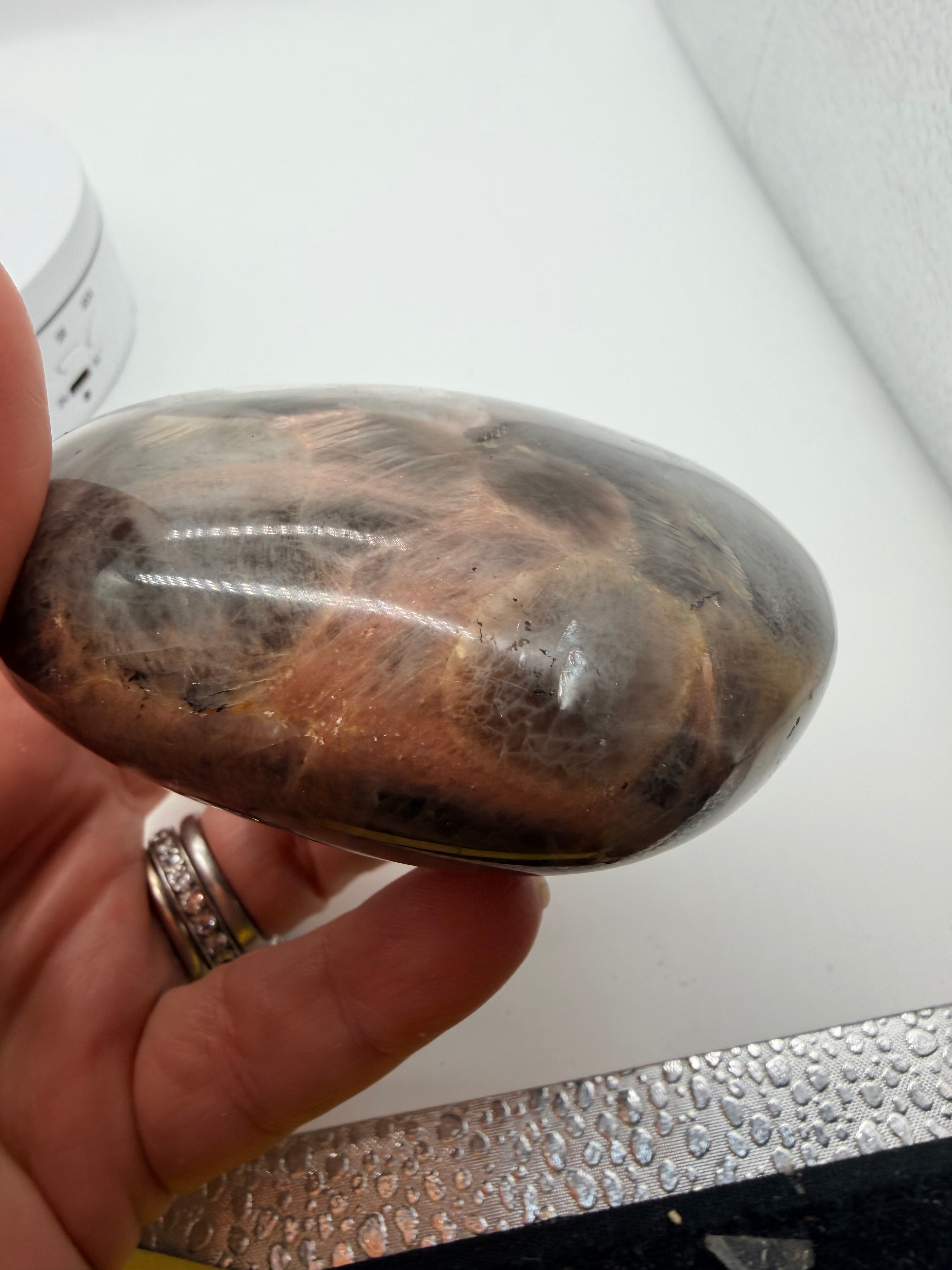 Black moonstone carved puffy heart 9cm across 29g image 2