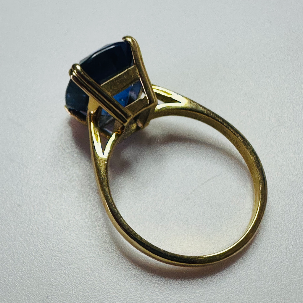 Hand cut Synthetic Sapphire Royal Blue  9ct yellow gold ring size N1/2 image 2