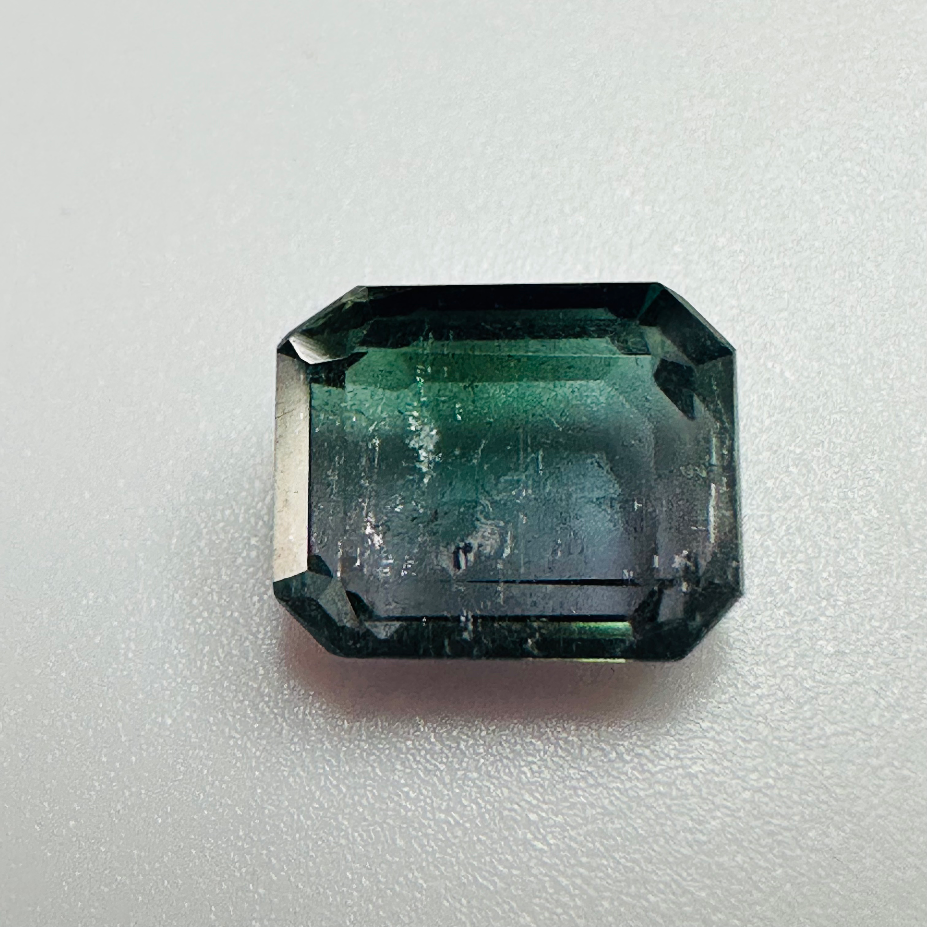 TOURMALINE TRI COLOUR 9.8MMX7.8MM  4.17CTS image 0