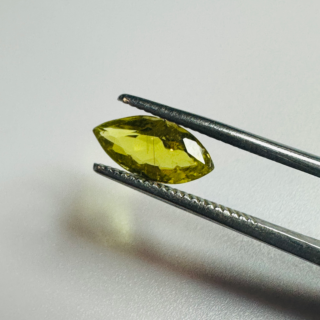 TOURMALINE YELLOW MARQUISE 10MMX5MM  1.04CTS image 3