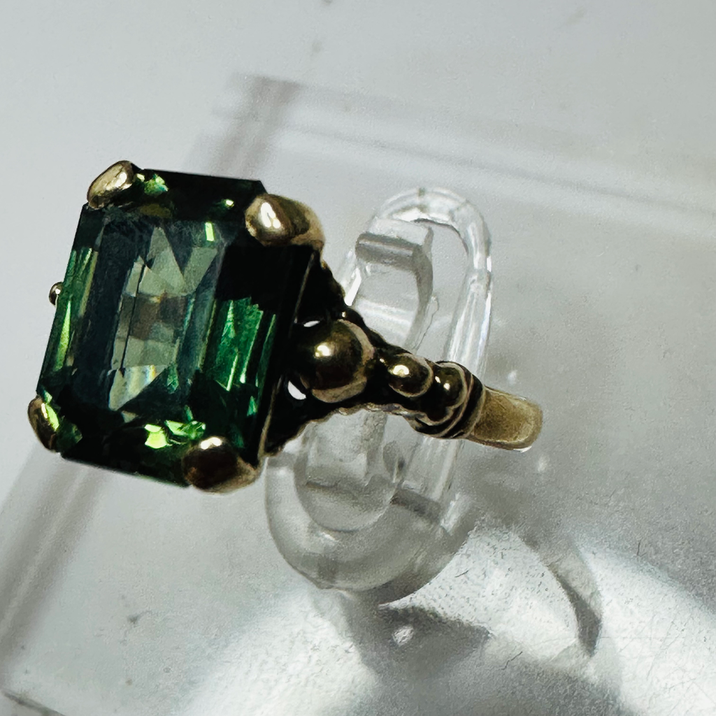 Vintage 9ct yellow gold Syntetic Spinel ring size N image 5