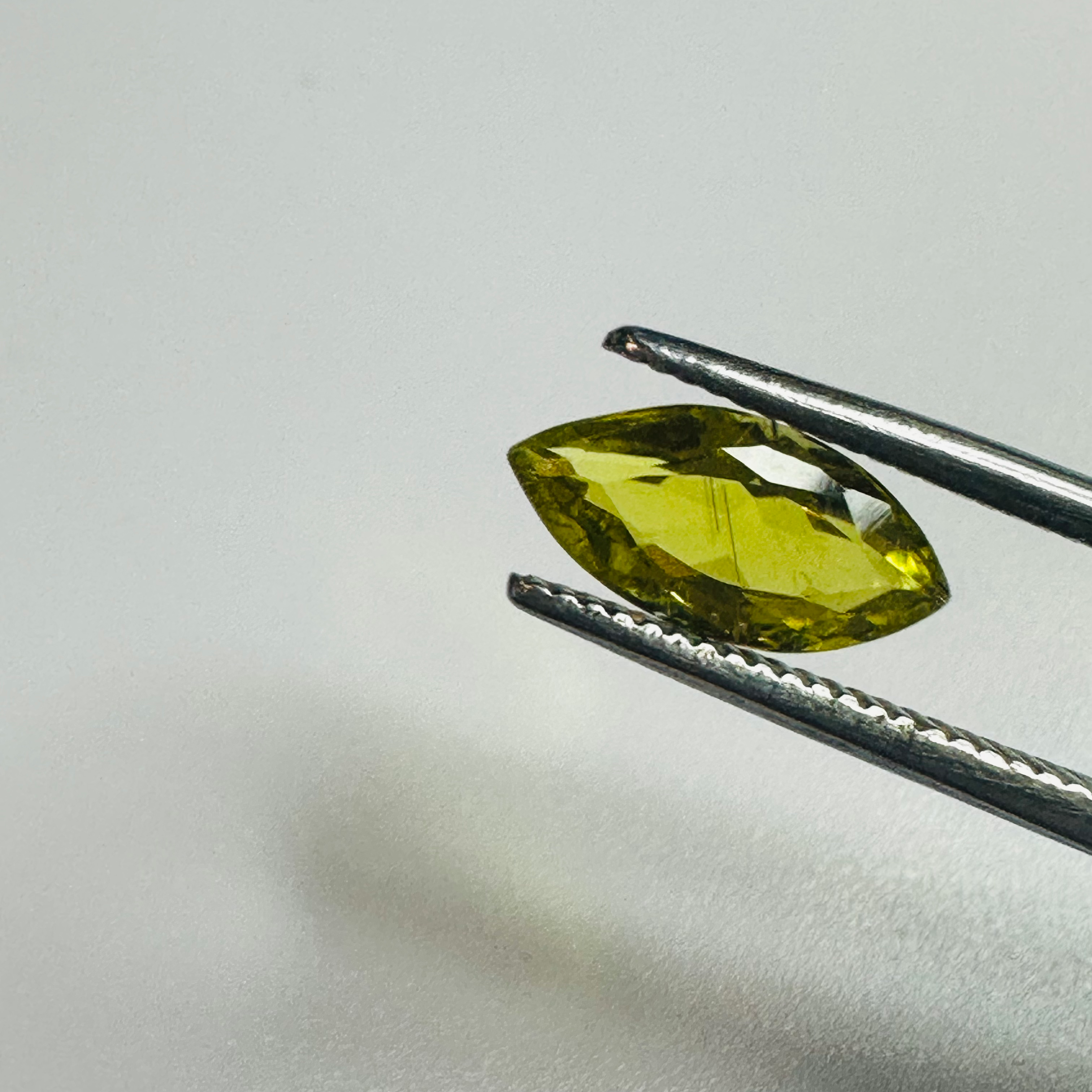 TOURMALINE YELLOW MARQUISE 10MMX5MM  1.04CTS image 2