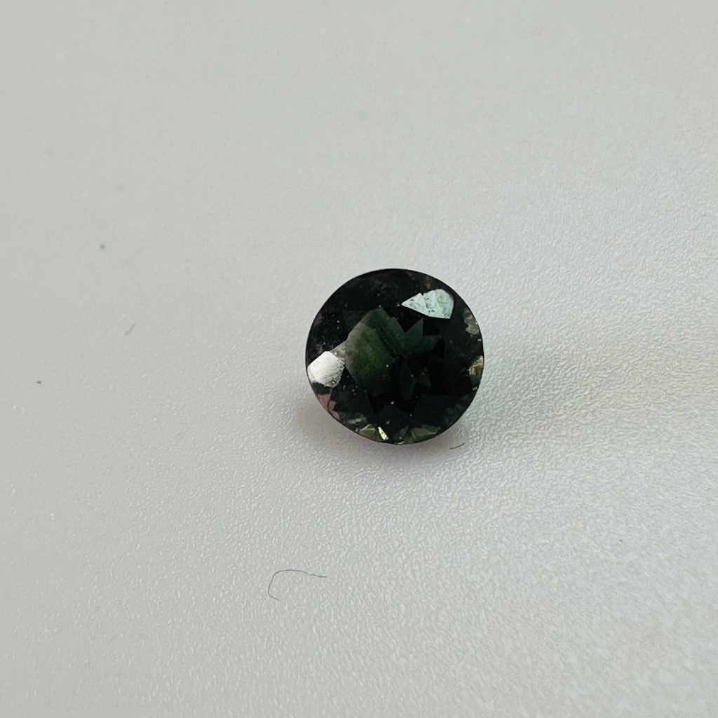 TOURMALINE BI COLOUR ROUND  6MM   0.89CTS image 0