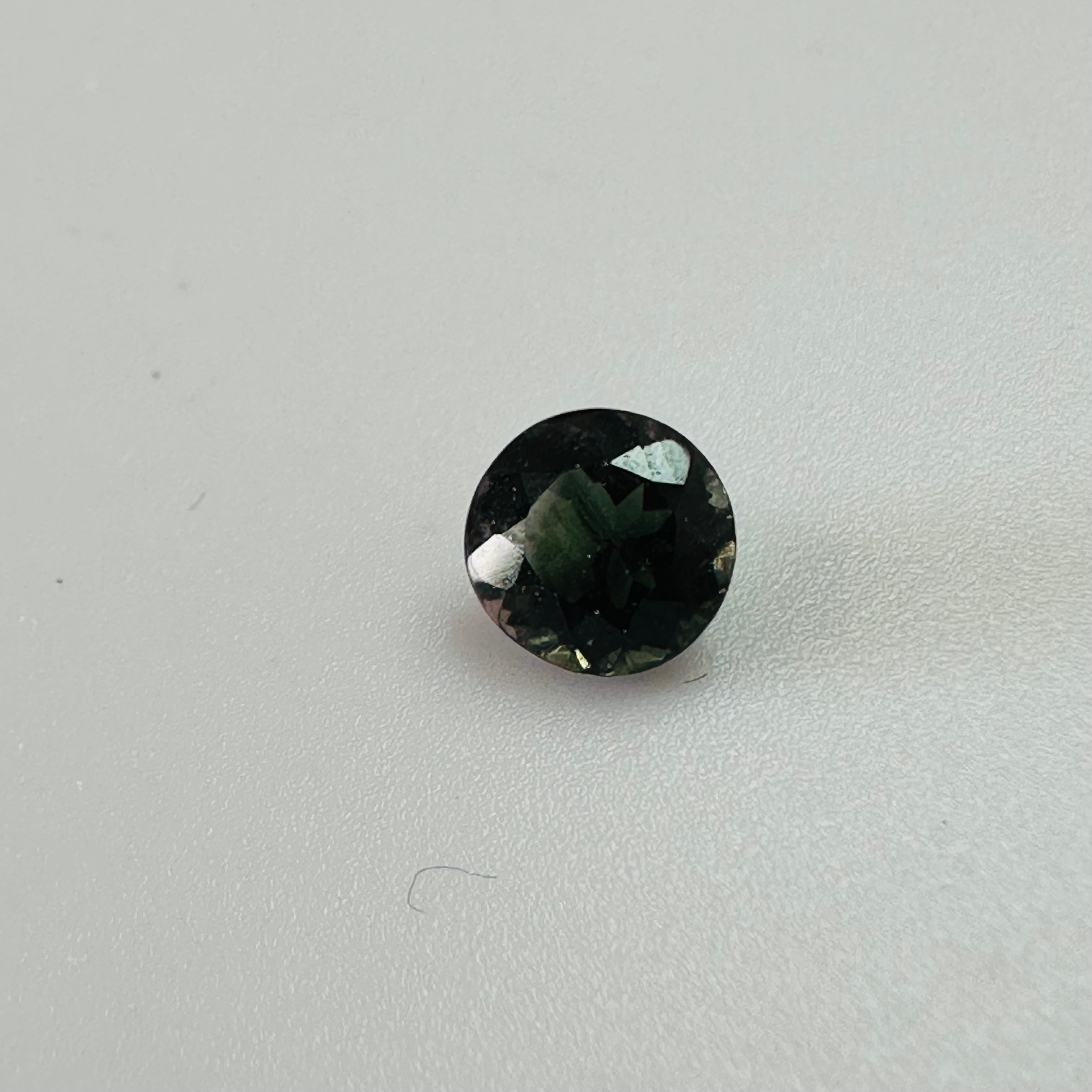 TOURMALINE BI COLOUR ROUND  6MM   0.89CTS image 0