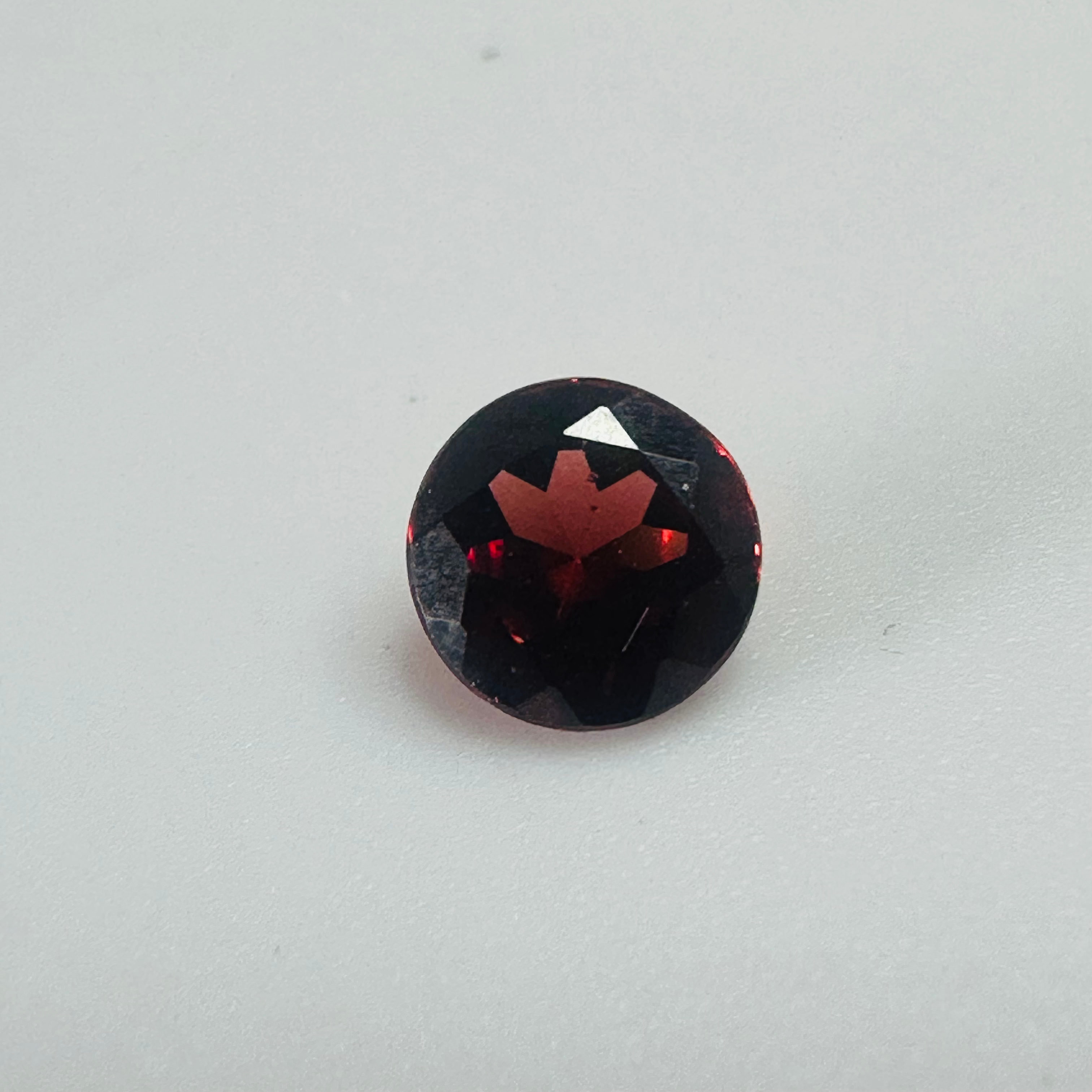 GARNET  ROUND 6.1MM  0.91CTS  RED/ORANGE image 0