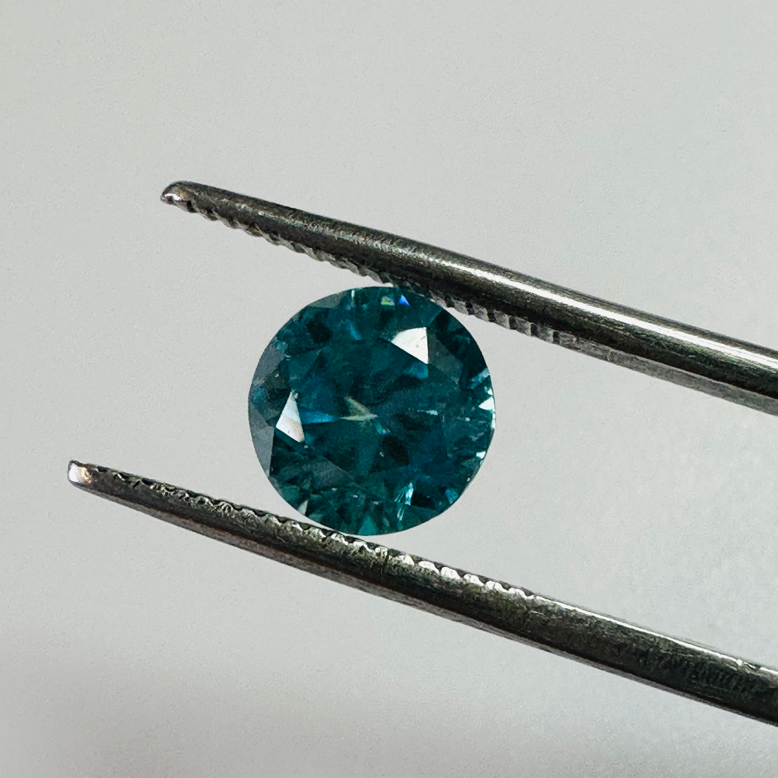 ZIRCON BLUE ROUND. 7.1MM  2.06CTS image 3