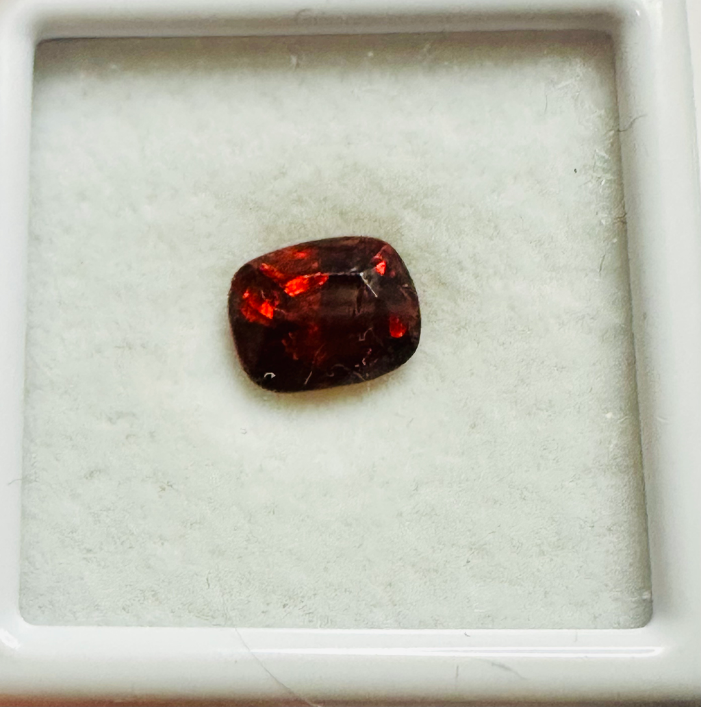 Red Zircon cushion 7.4mm x 6mm.1.79cts natural image 1