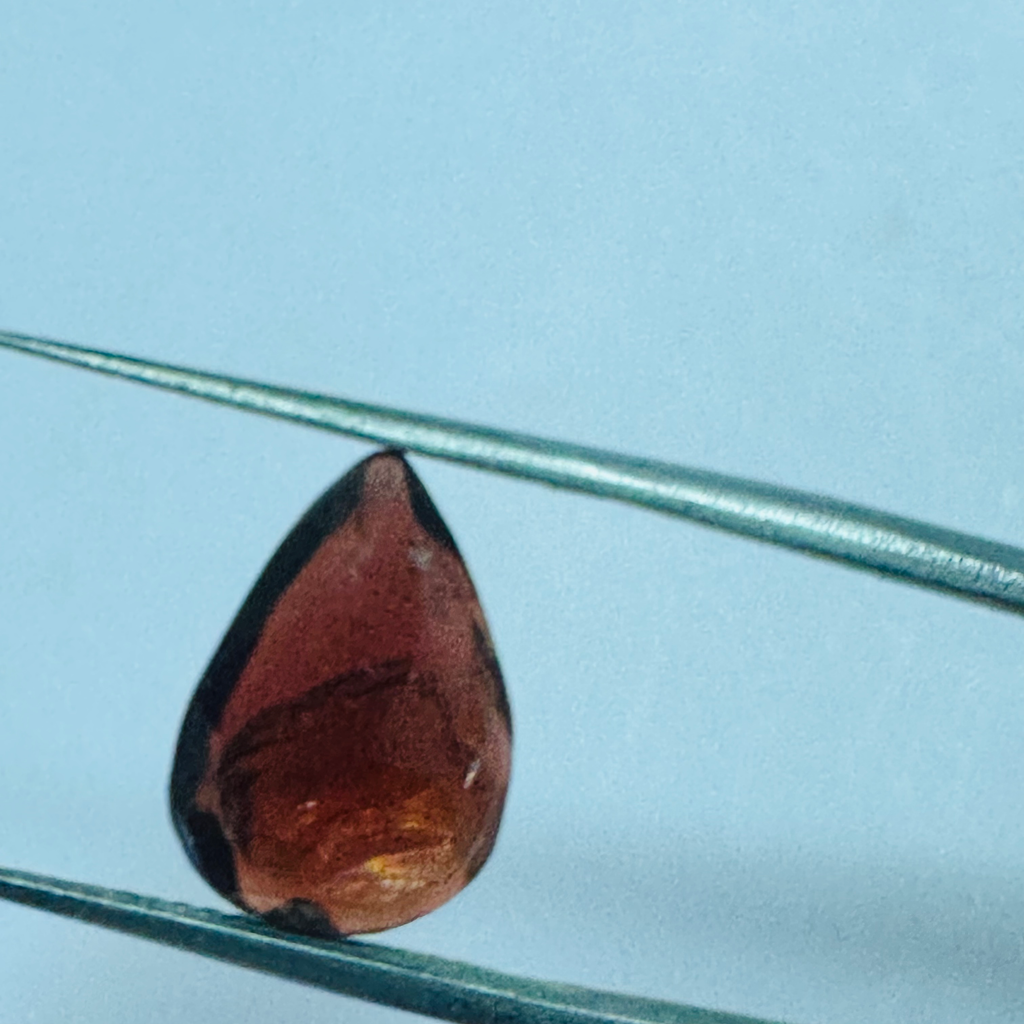 GARNET PEAR 11.9MMX9MM  3.29CTS  DEEP RED image 4