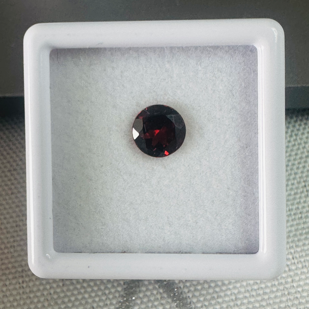 GARNET  ROUND 6.1MM  0.91CTS  RED/ORANGE image 3