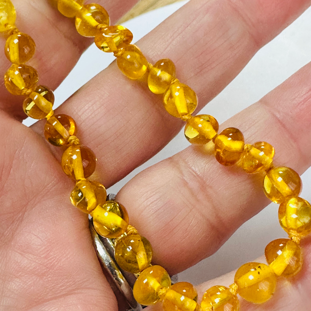 New Amber knotted bracelet pale colour 8 inch image 3