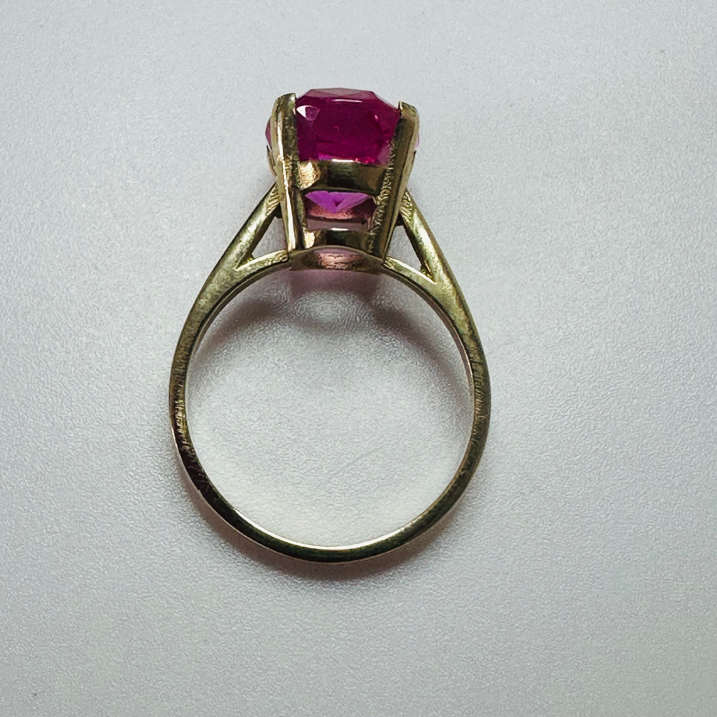 Hand cut Synthetic Sapphire Vivid Pink Yellow 9ct yellow gold ring size M1/2 image 2