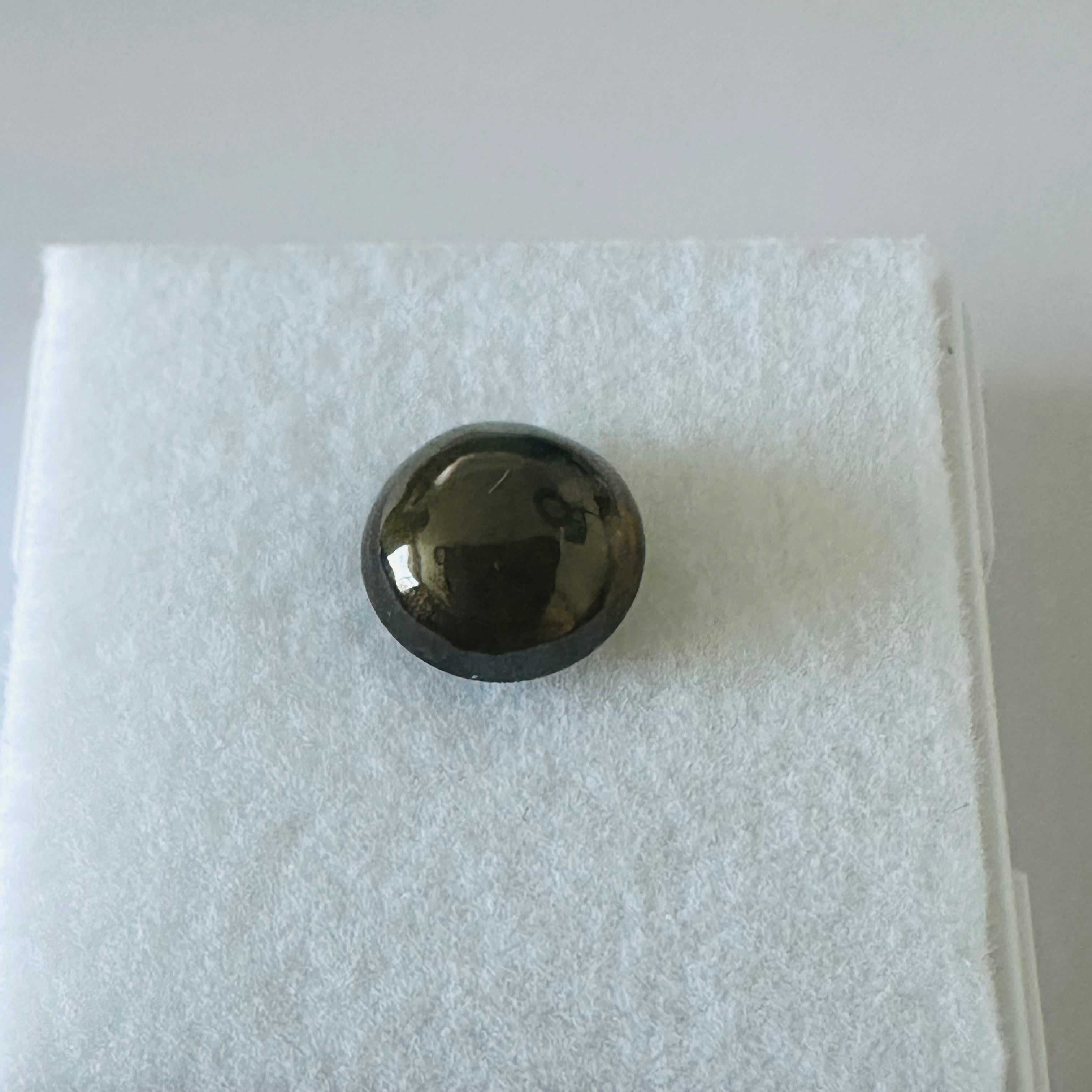 CHRYSOBERYL CATS EYE 7.5MM ROUND  1.79CTS image 6
