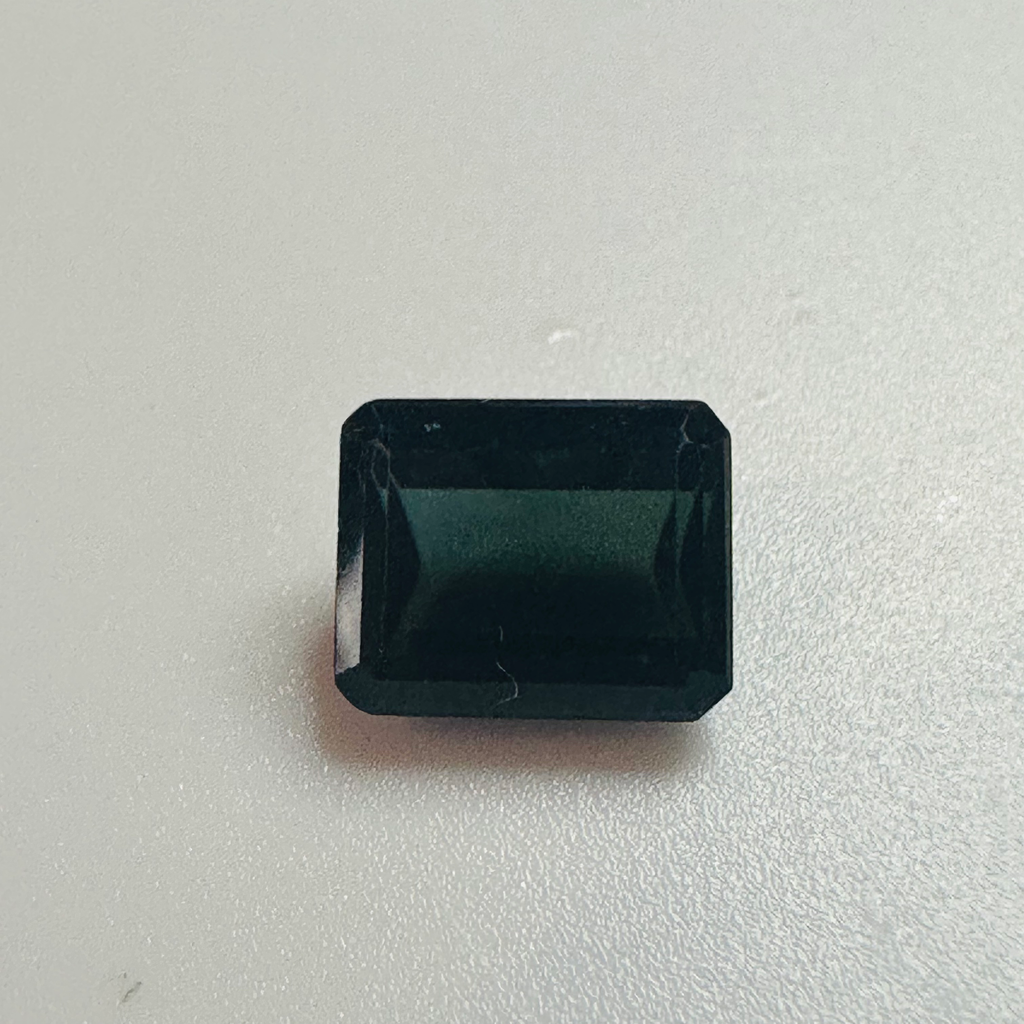 TOURMALINE BLUE TRAP CUT 9.5MM.X 7.5MM  3.31CTS image 4