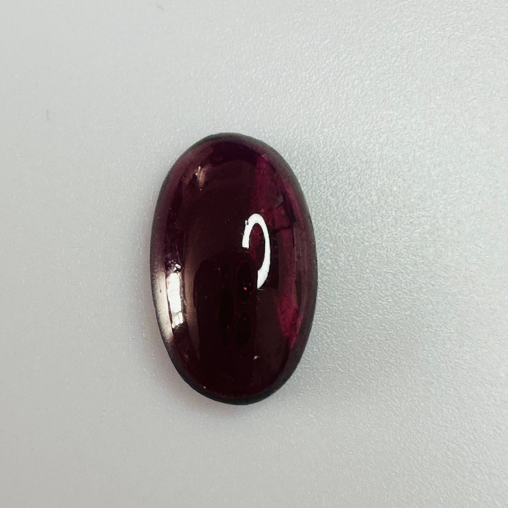 GARNET OVAL CAB 13.8MMX8.3MM  4.01CTS image 4