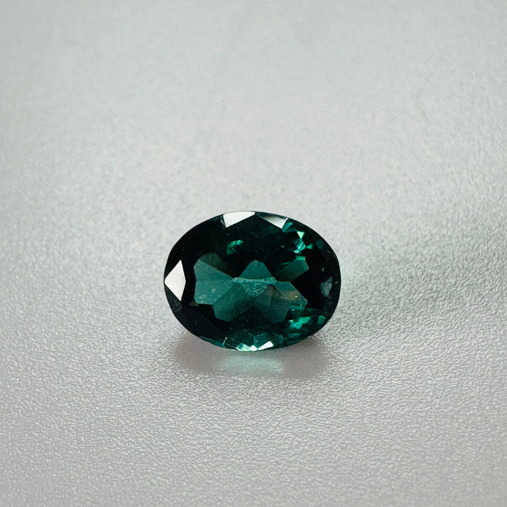 TOURMALINE GREEN OVAL 8.2MMx6.5MM  1.42CTS image 0