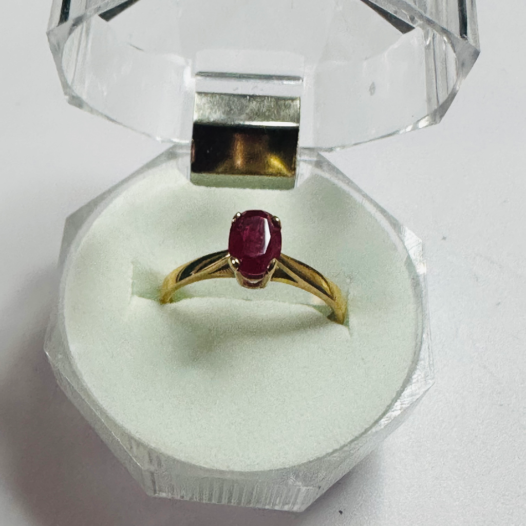 Hand cut Stunning Ruby   9ct yellow gold ring size M 1/2 image 6