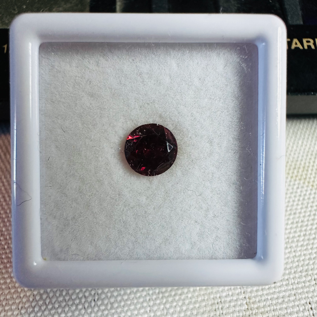 GARNET  ROUND 5.8MM  0.93CTS  RED/ORANGE image 9