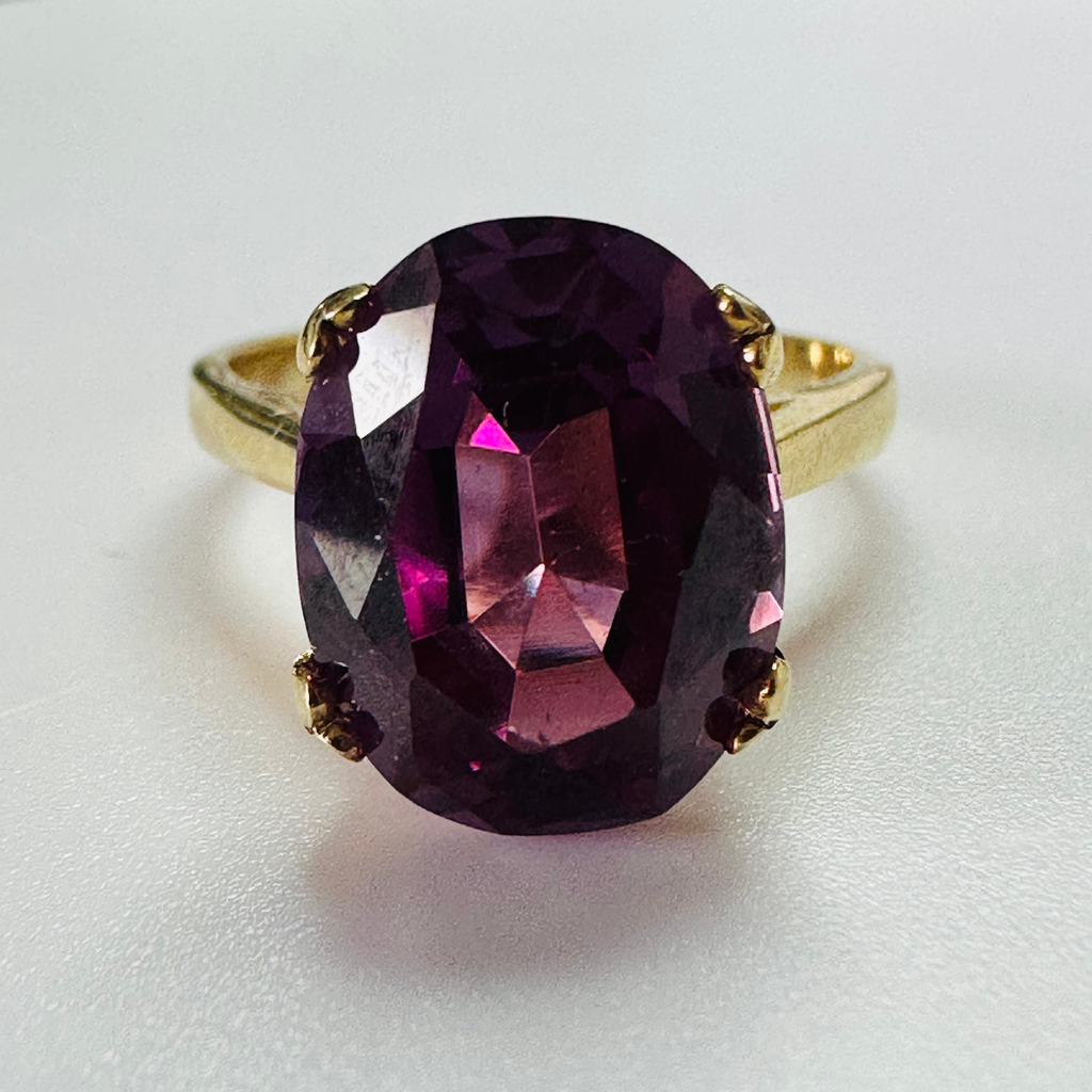 Hand cut Synthetic Sapphire Purple 9ct yellow gold ring size M1/2 image 0