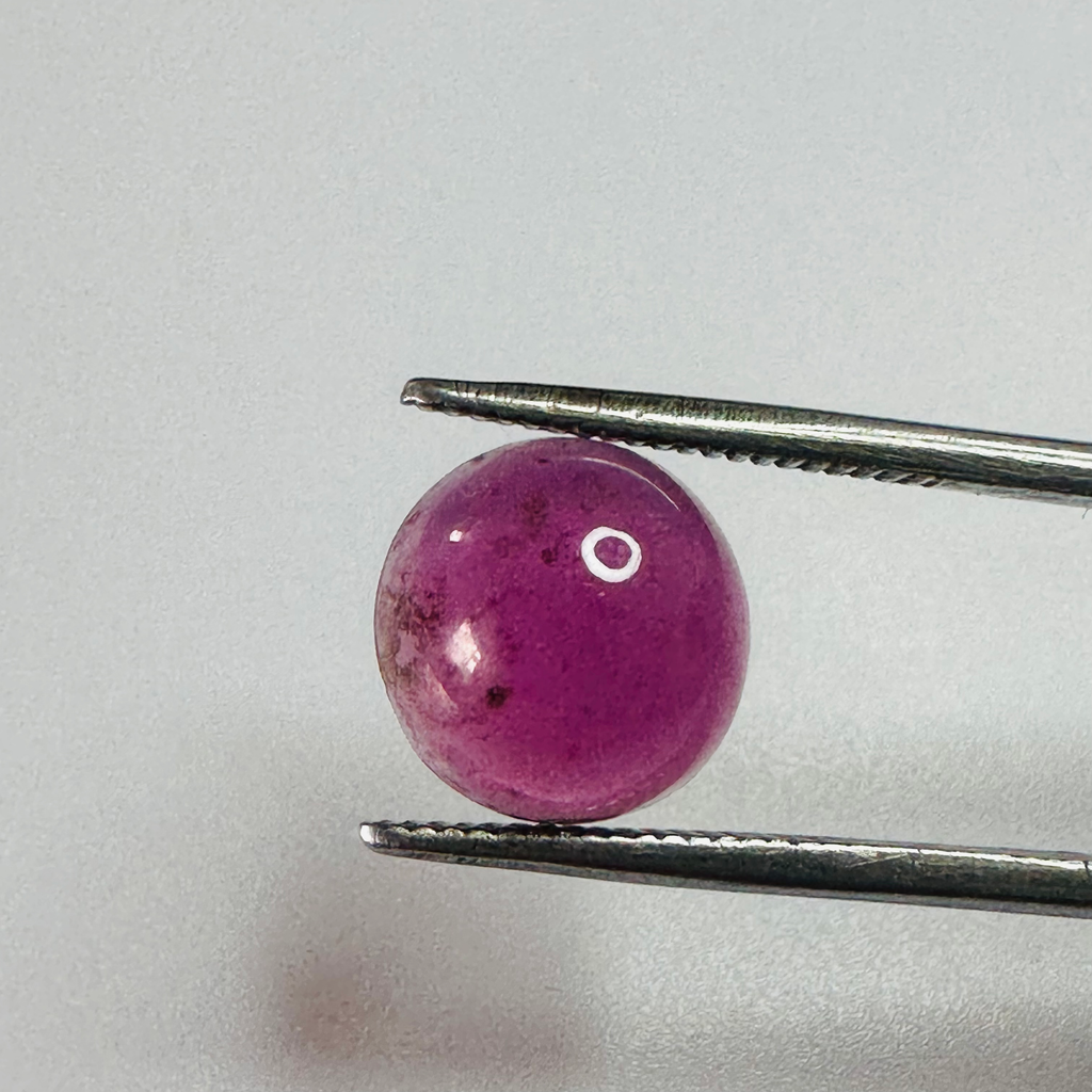 GARNET ROUND CAB 9.2MM  4.15CTS image 4