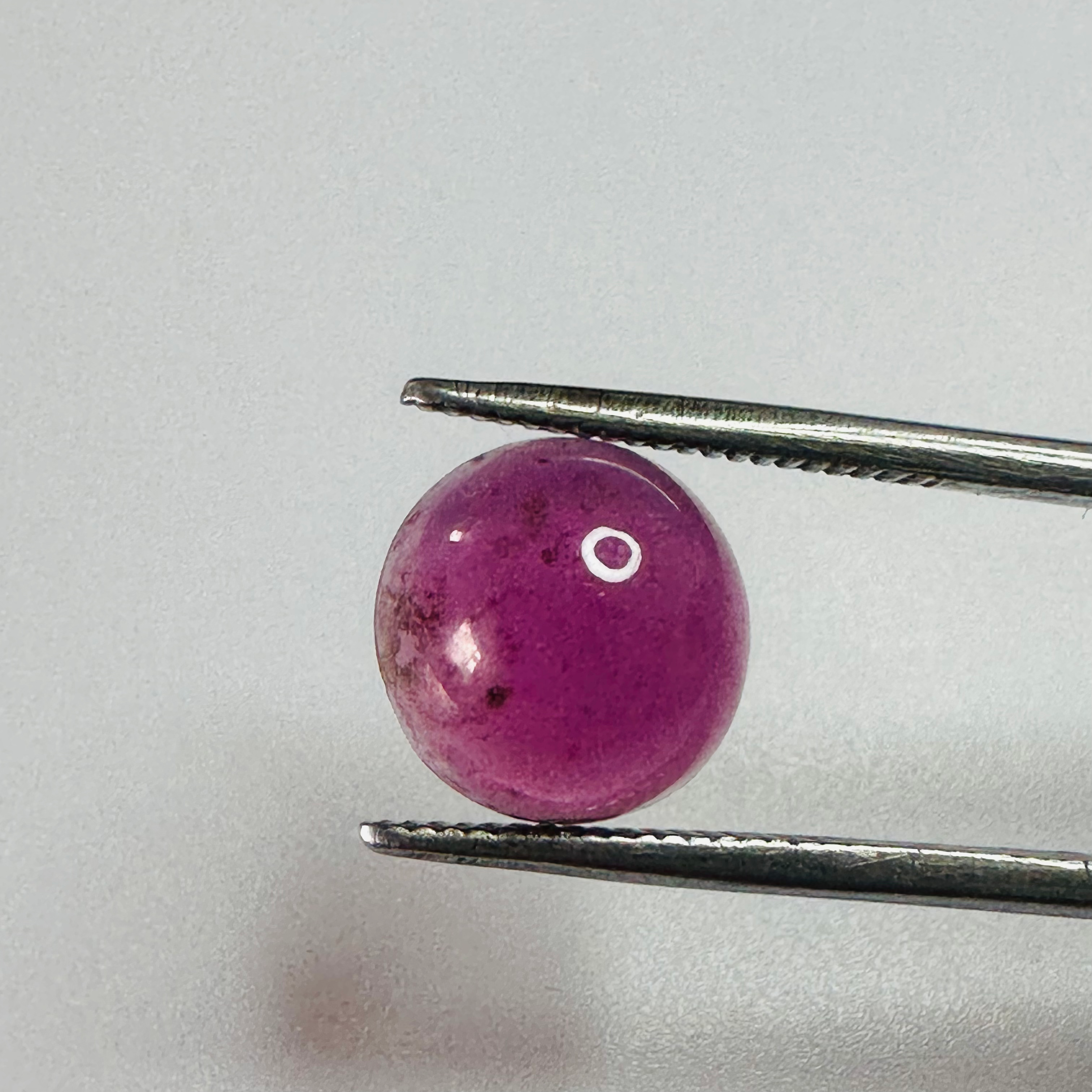 GARNET ROUND CAB 9.2MM  4.15CTS image 4