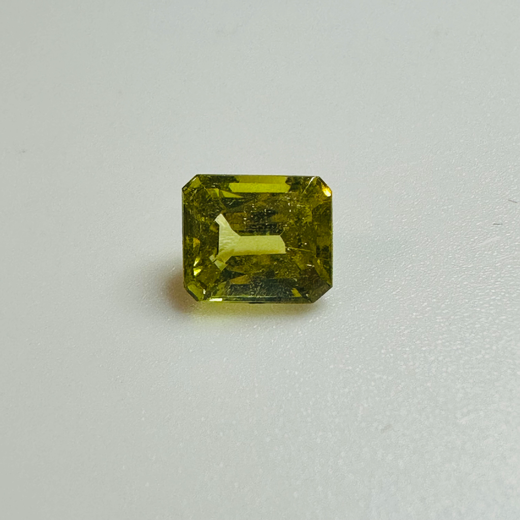 TOURMALINE YELLOW TRAP CUT 7MMX6.5MM  1.27CTS image 2