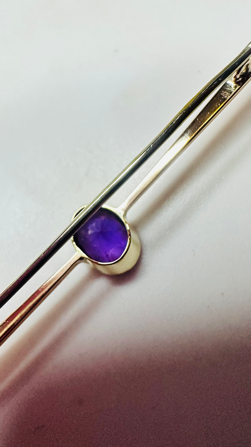 9ct yellow gold and Amethyst brooch 55 mm mill grain setting image 4