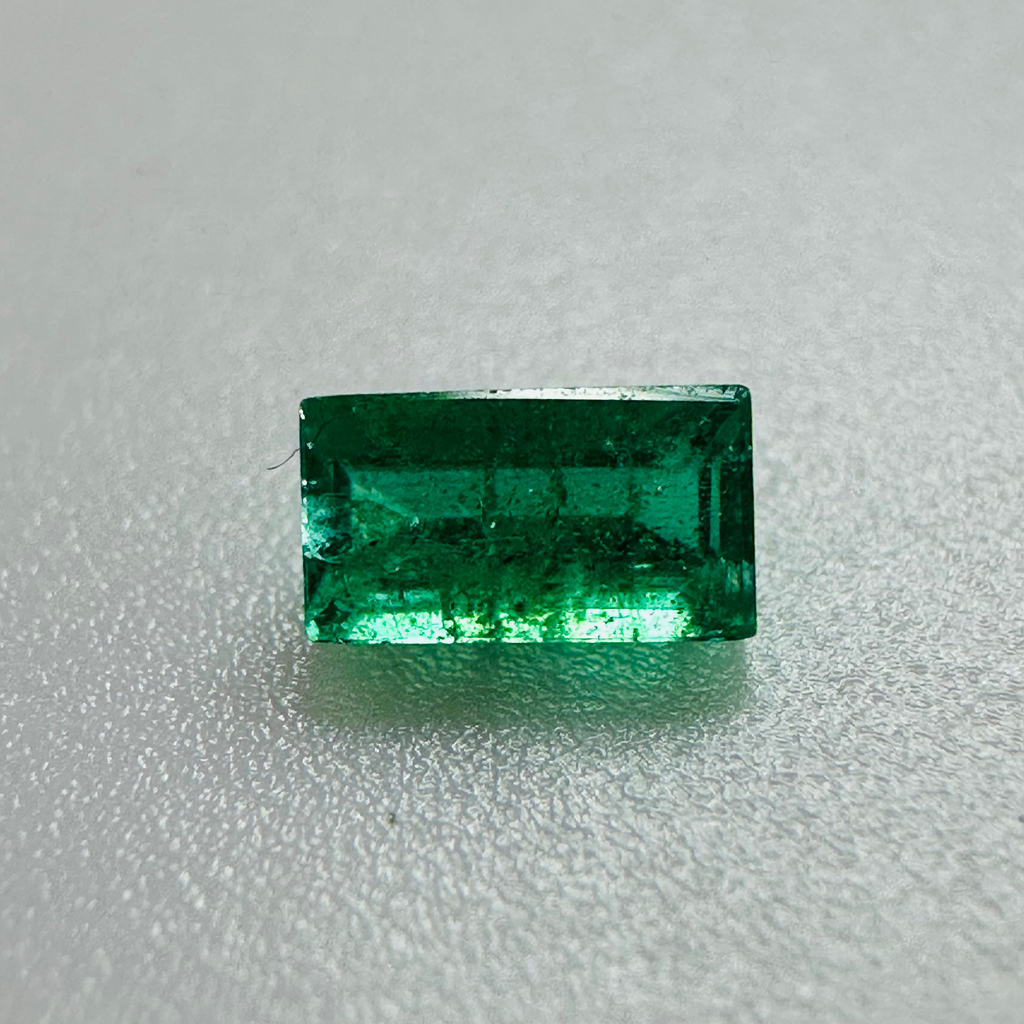 EMERALD BAGETTE 5MM X 3MM 0.32CTS image 1