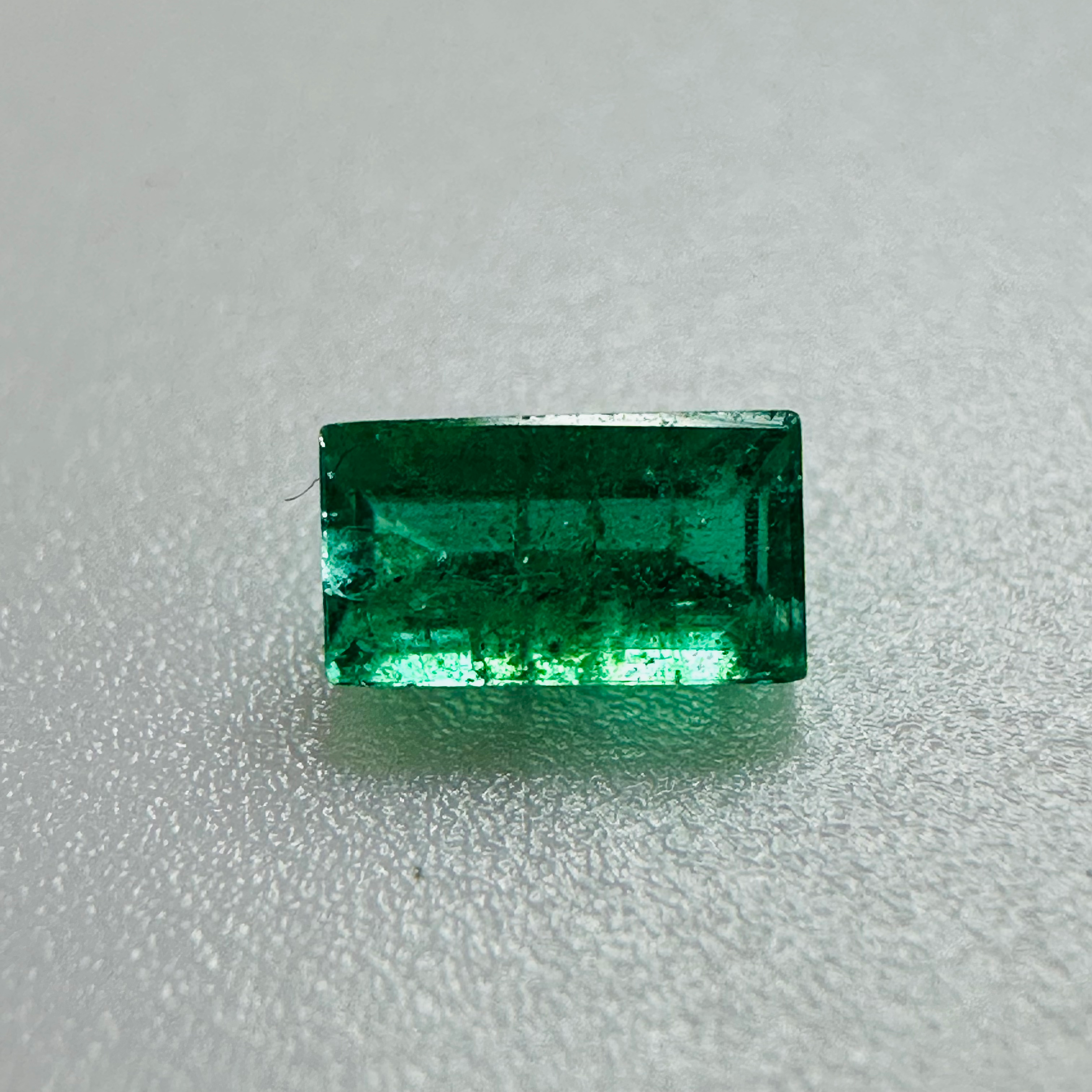 EMERALD BAGETTE 5MM X 3MM 0.32CTS image 1