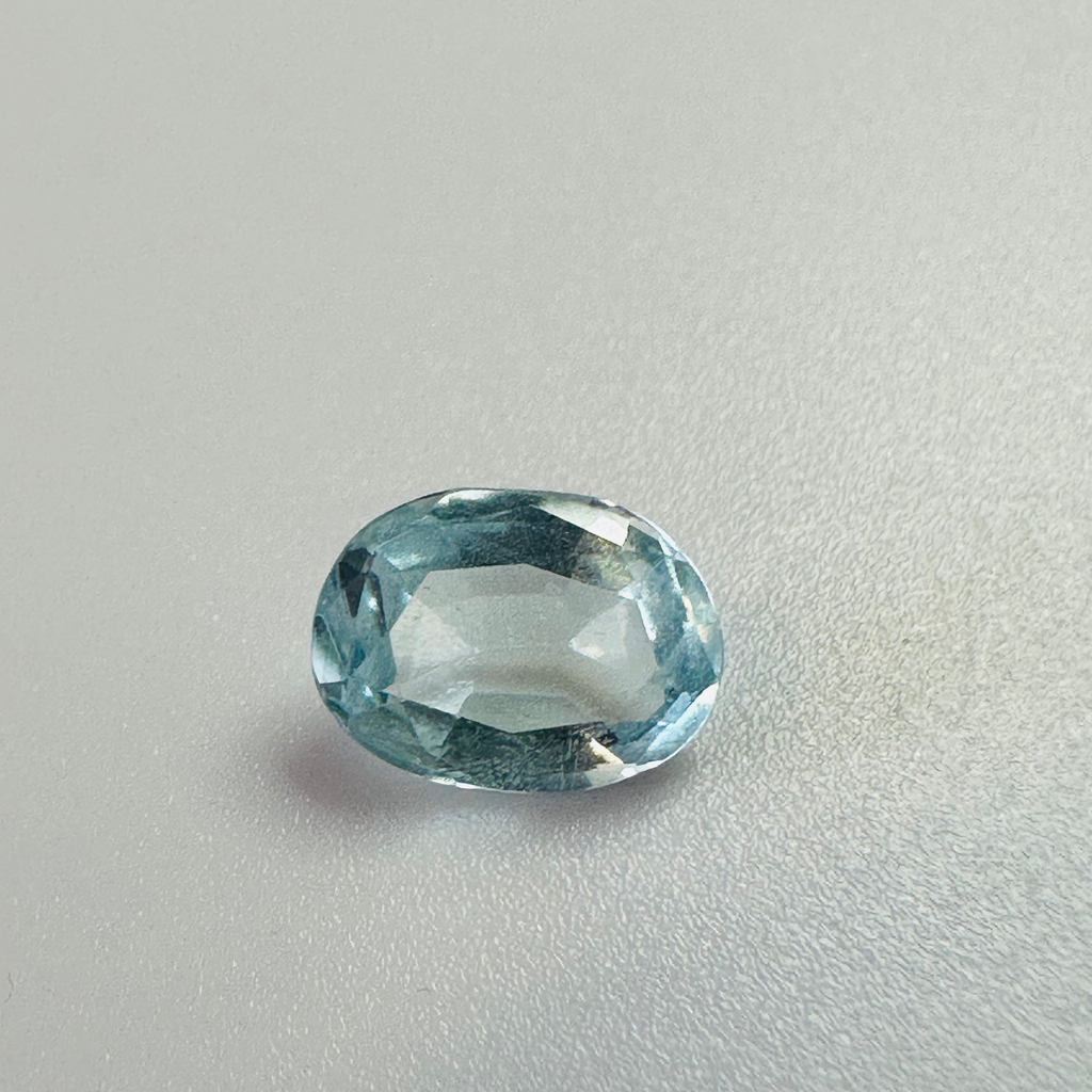 AQUAMARINE OVAL 9MMX7MM 1.36CTS image 3
