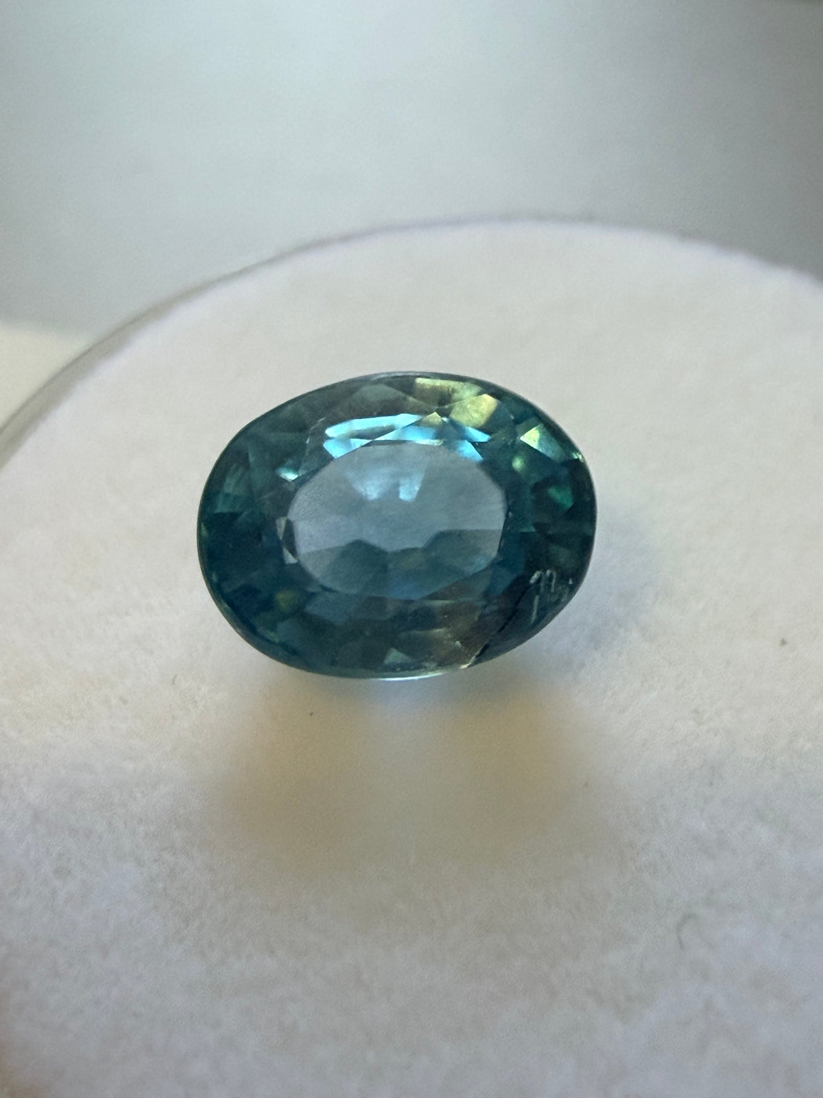 Zircon Blue Oval 7.8 × 6mm 1.95ct