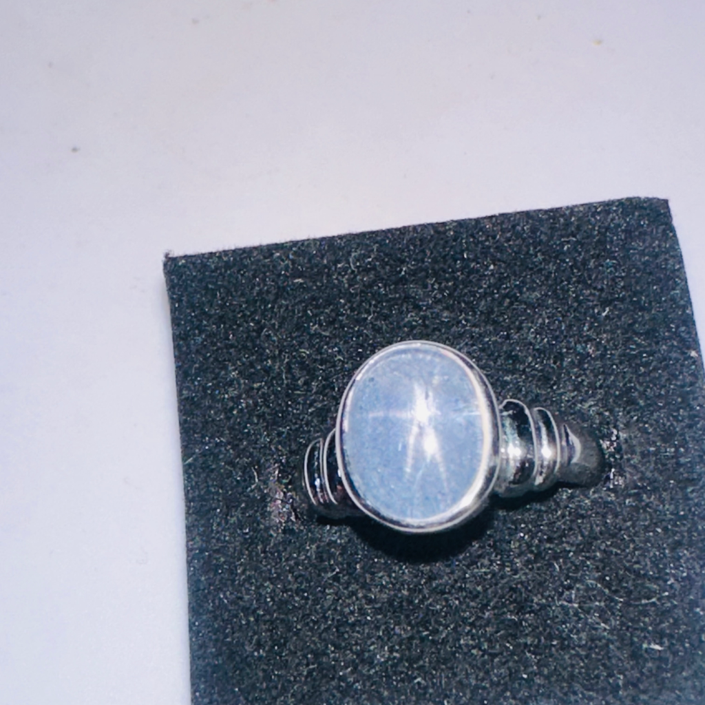 Blue Star Sapphire in white 9ct gold ring size  N1/2