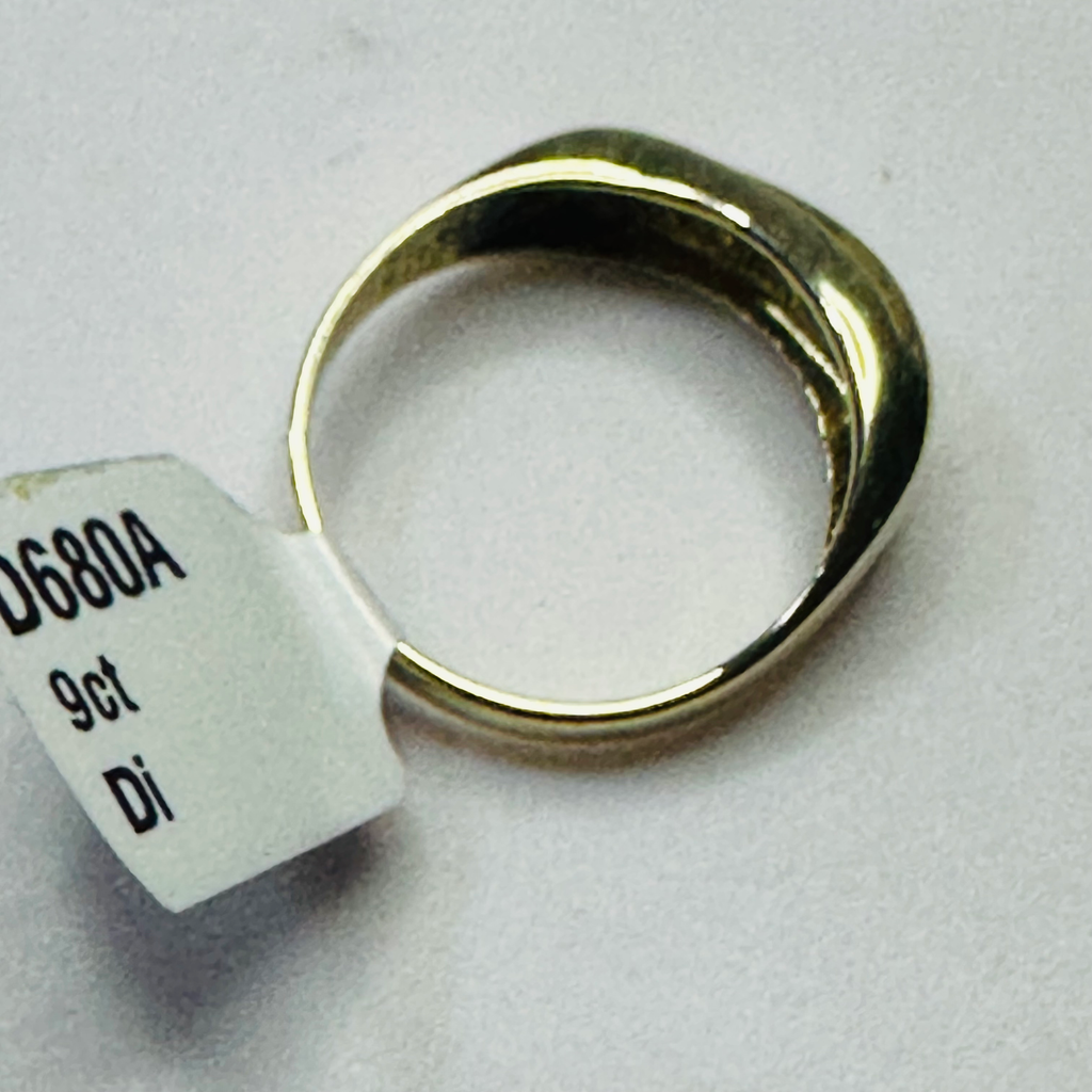 NEW 9ct Diamond and gold Ring Size L 1/2