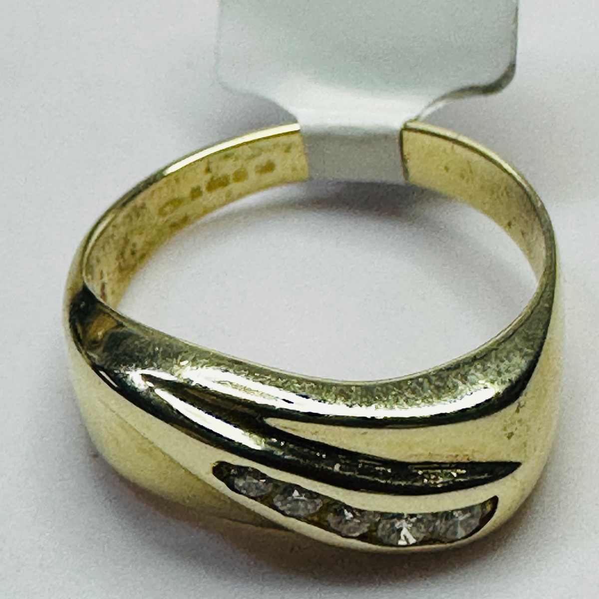 NEW 9ct Diamond and gold Ring Size L 1/2