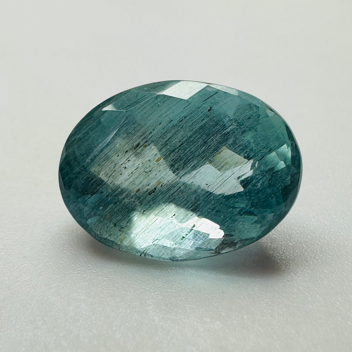 AQUAMARINE OVAL 13MMX9.6MM 4.76CTS