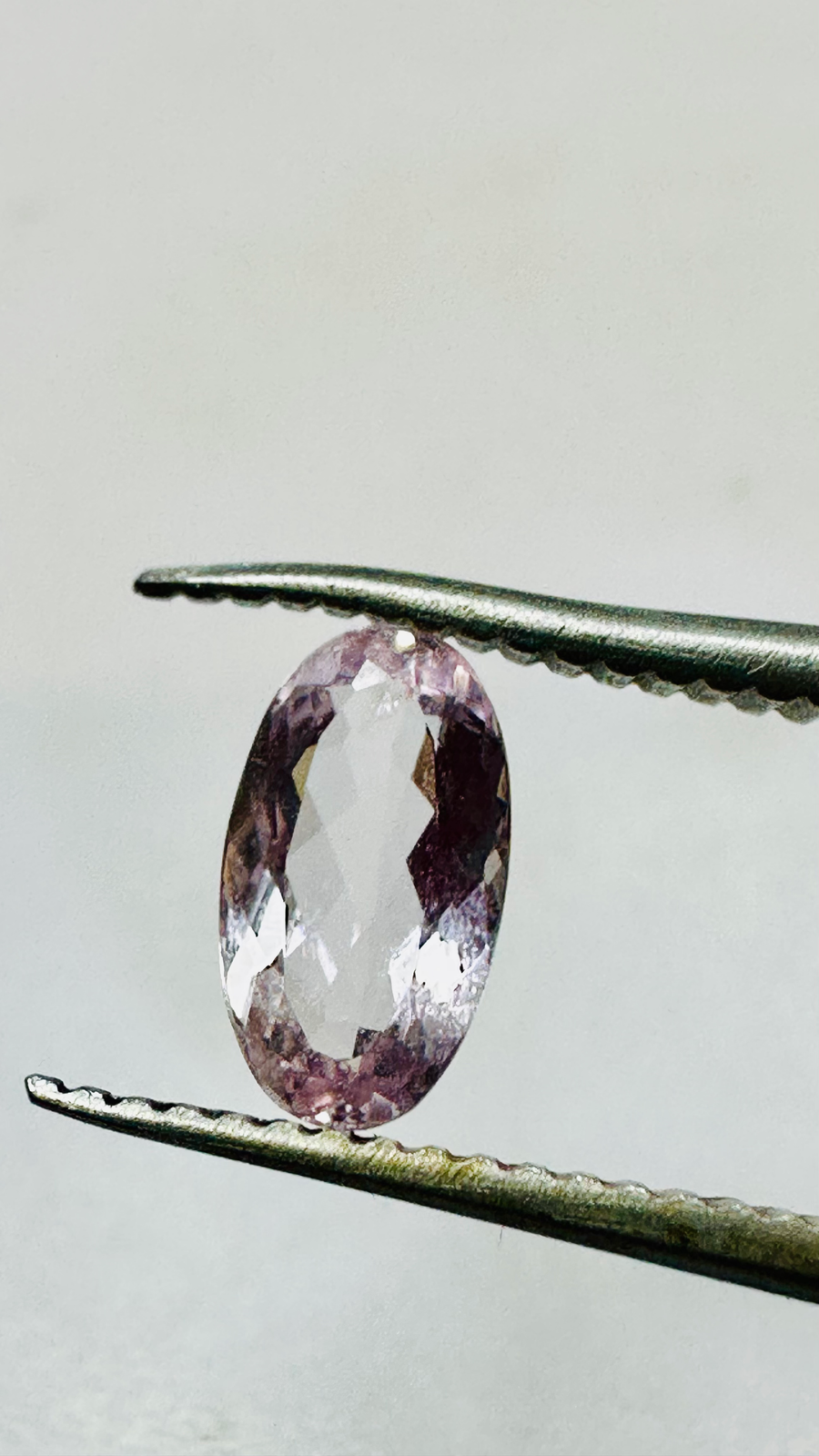 Pink Topaz Oval cushion 8.3mm x 4.7mm  0.89cts