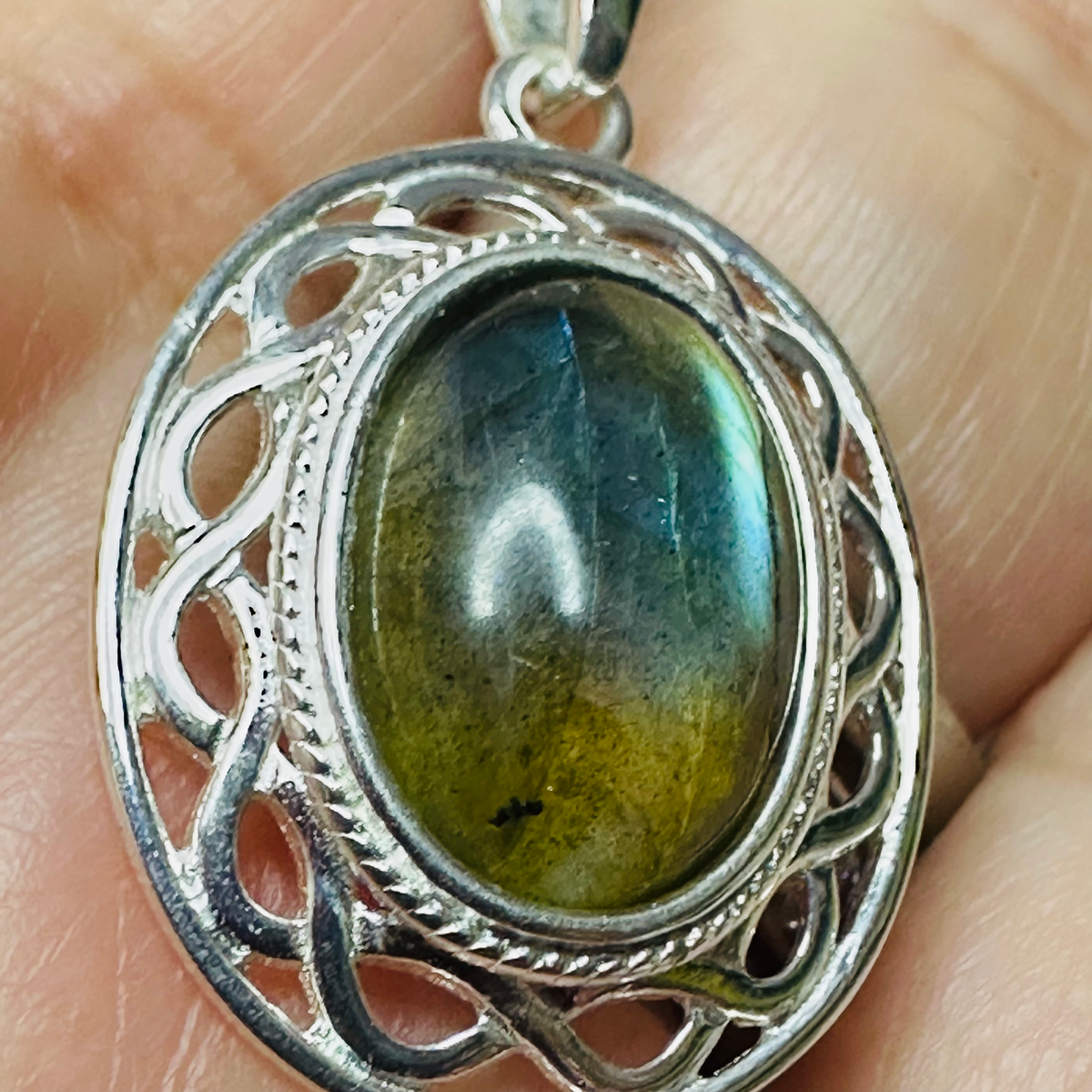 New  Labradorite 10x8 Sterling silver 18inch chain