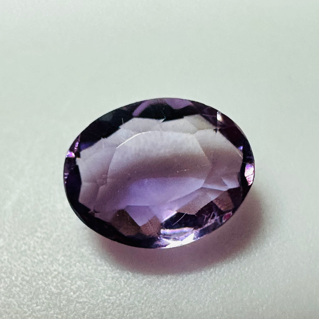 AMETHYST OVAL 8.6MMX6.2MM  1.32CTS image 0