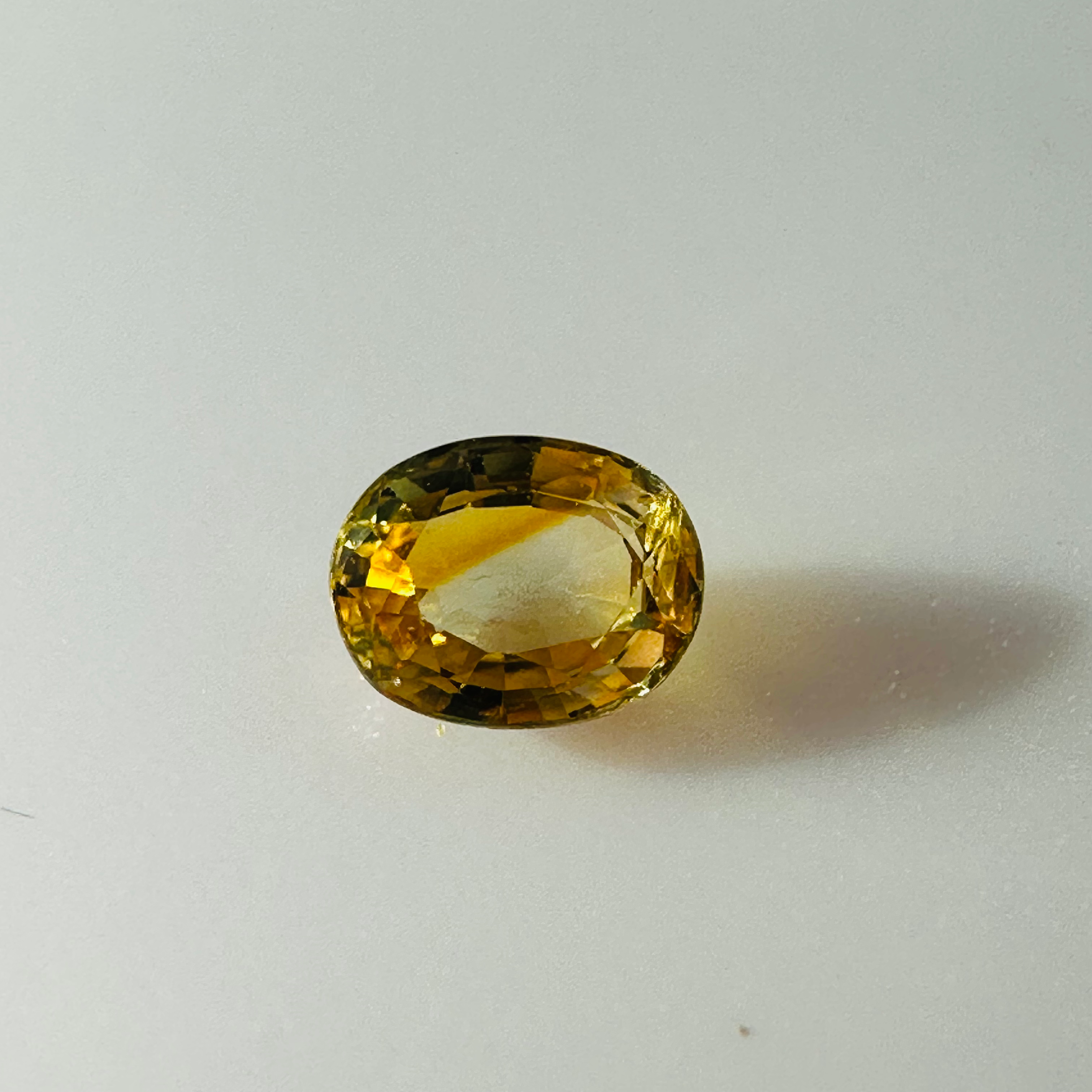 YELLOW SAPPHIRE OVAL 4MMX3.3MM 0.28 CTS image 0