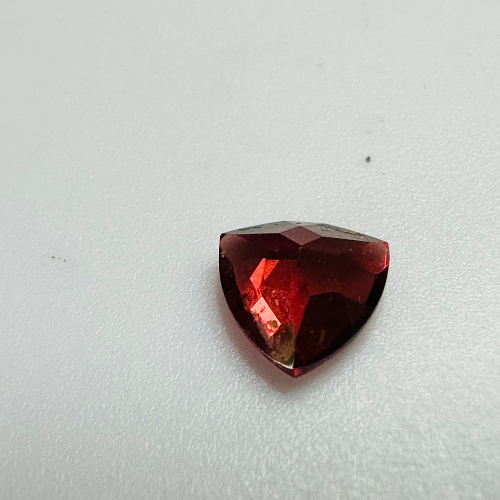 GARNET TRILLION 5.9MM  0.86CTS ORANGE/RED image 1