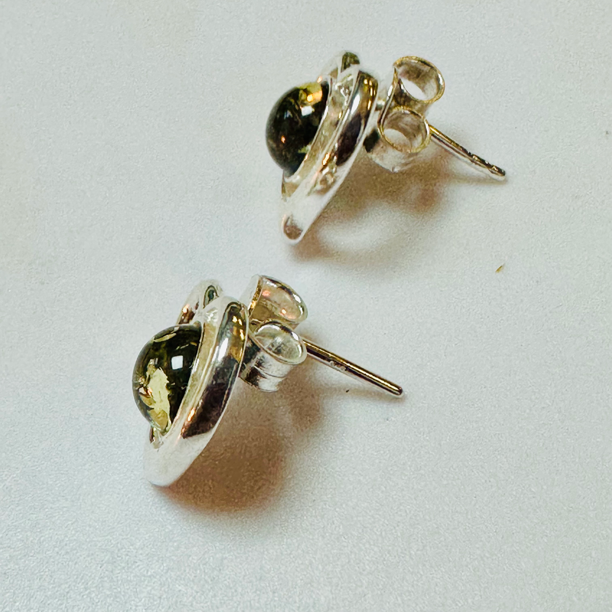 Sterling silver green am er heart stud earrings image 3