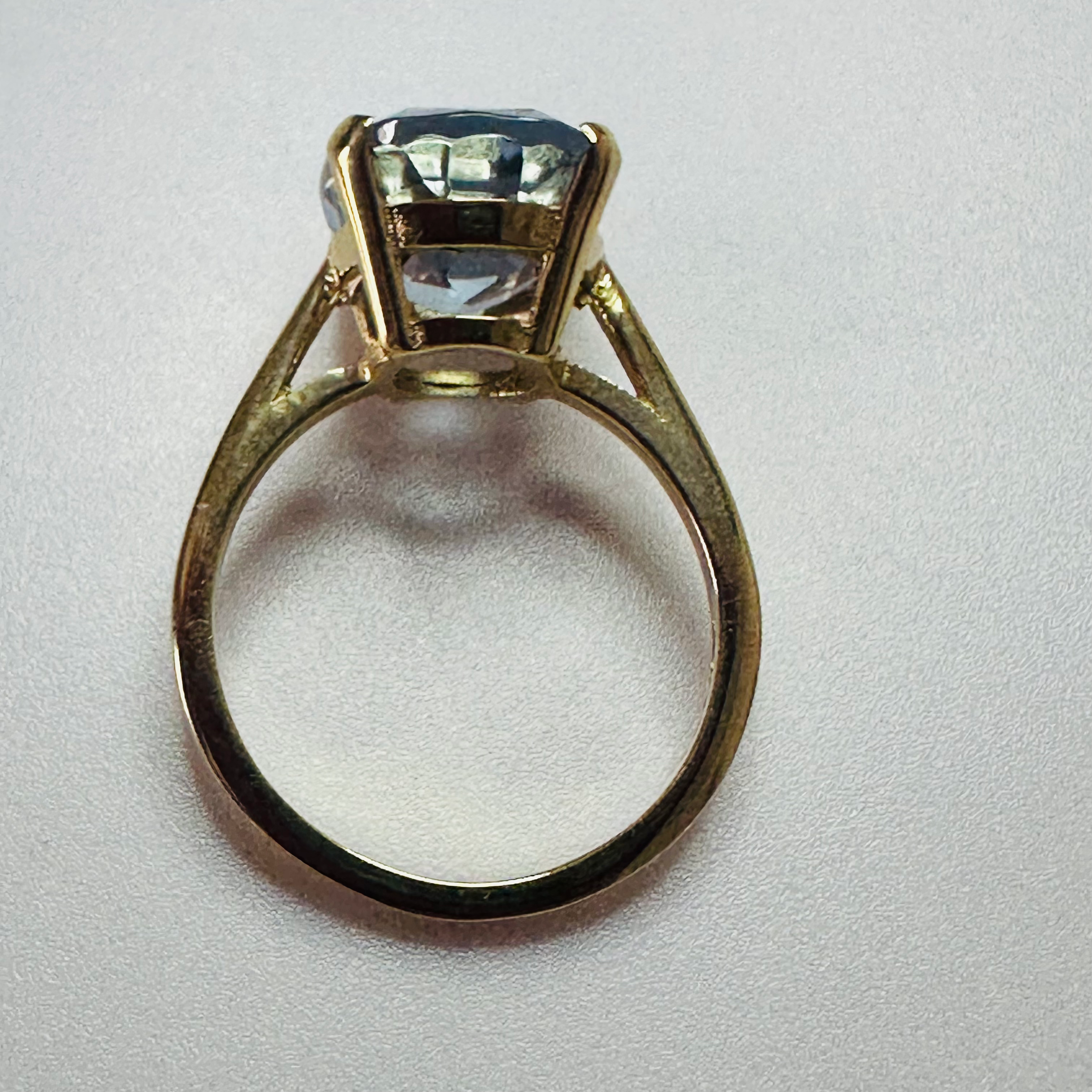 Hand cut Synthetic Sapphire Pastel Blue Yellow 9ct yellow gold ring size N image 2