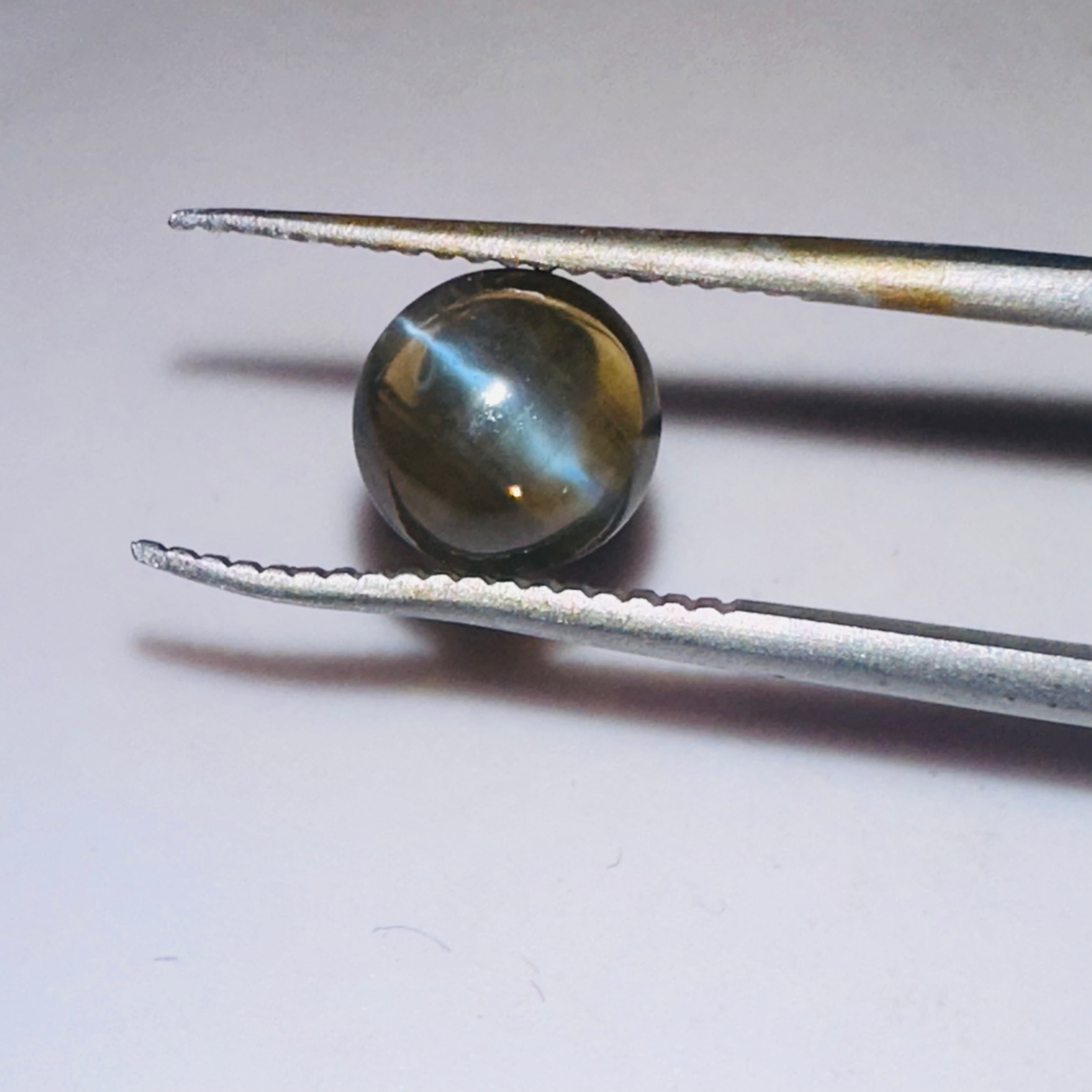 CHRYSOBERYL CATS EYE 7.5MM ROUND  1.79CTS image 0