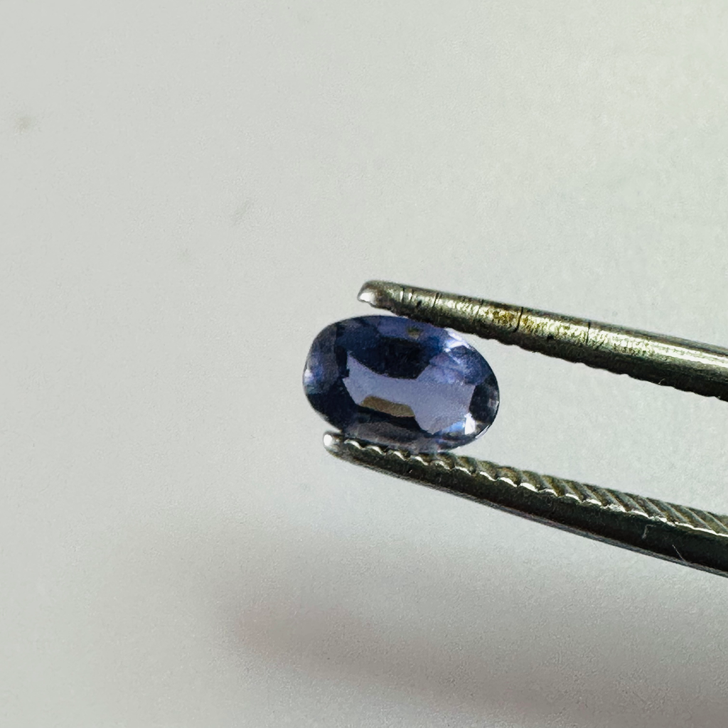 TANZANITE 0VAL 5.8MMX4MM  0.32CTS image 1