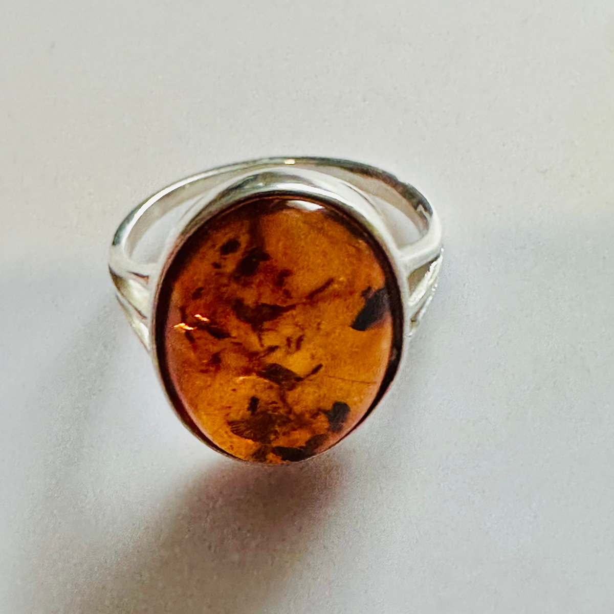 Sterling silver oval Amber gemstone ring size O image 2