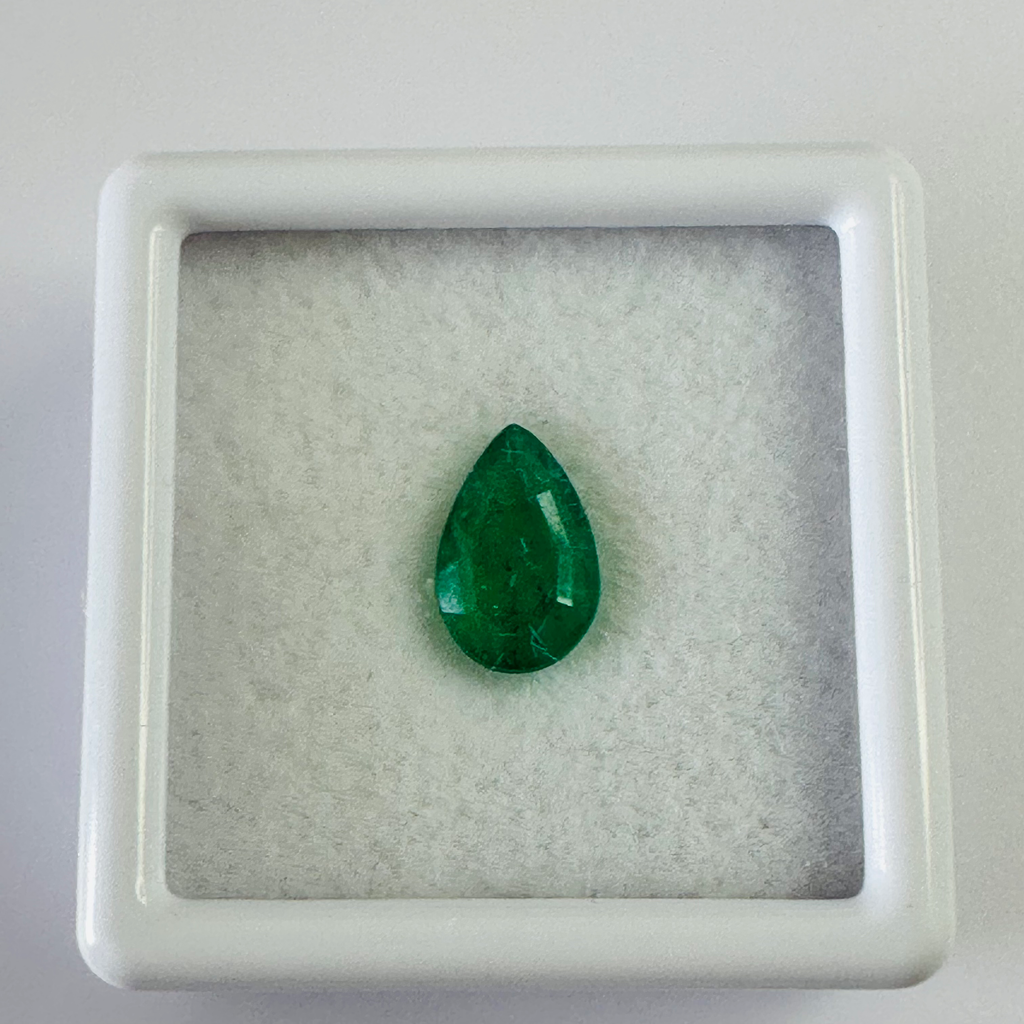 EMERALD DROP   8.7 MM X  5.6MM   1.22CTS image 2