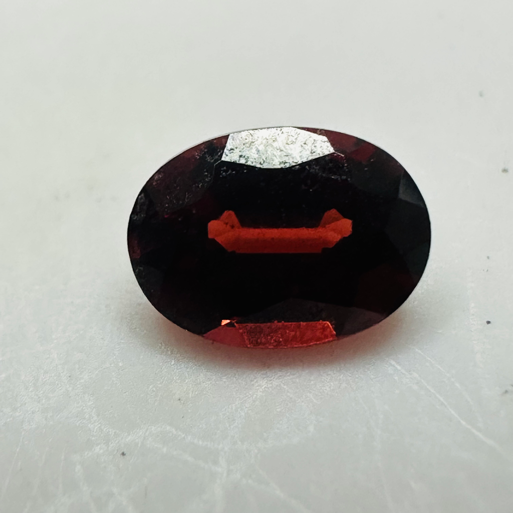 GARNET OVAL 7MMX5MM 1.12CTS image 4