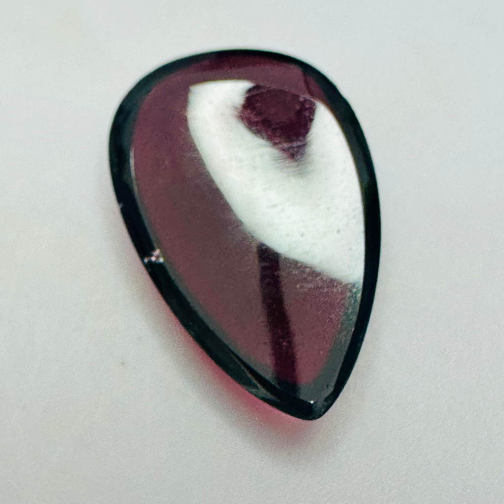 GARNET DROP CAB  27.5MMX17.5MM 23.31CTS PURPLE image 2