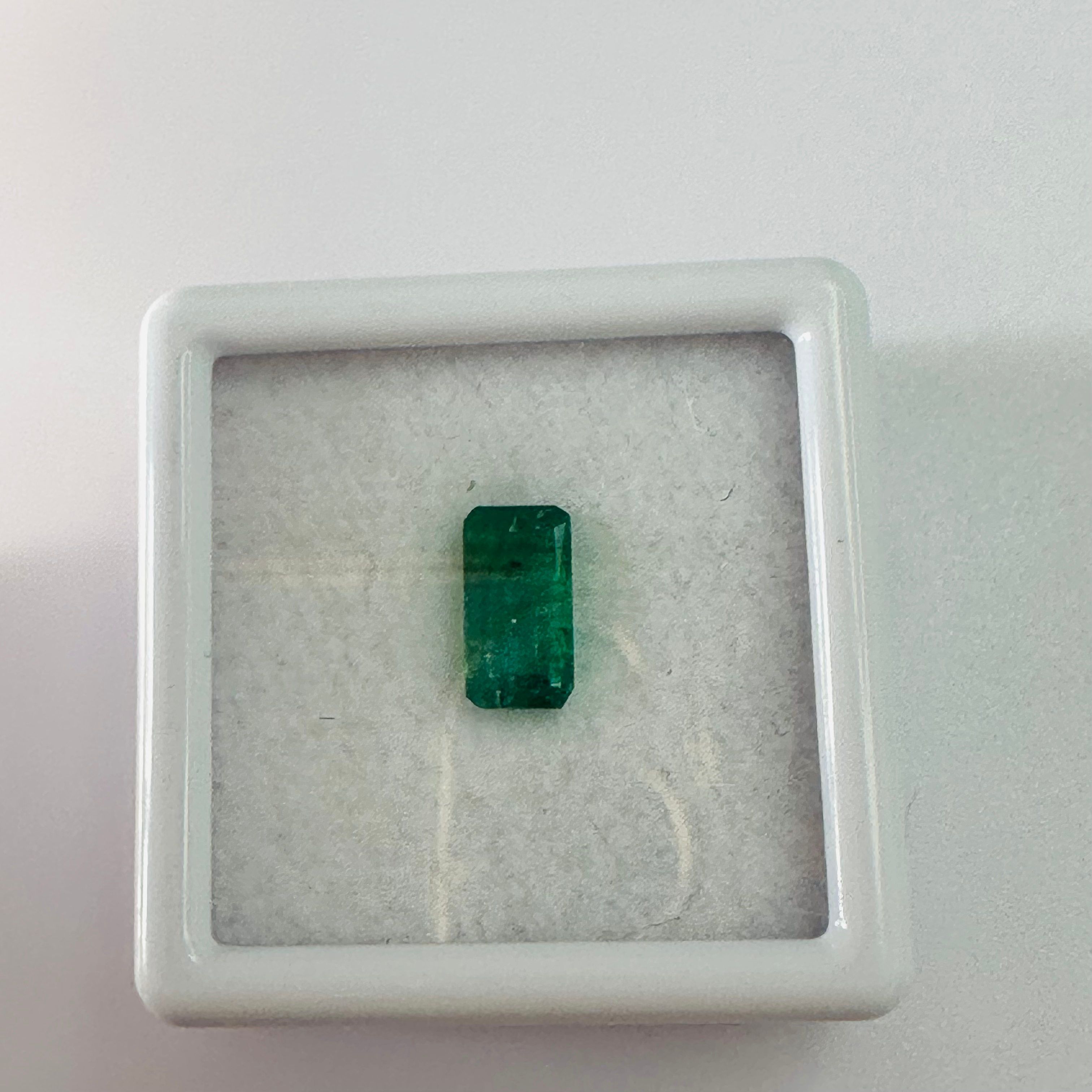 EMERALD OCTAGON 8MM X 4MM 1.14CTS image 2