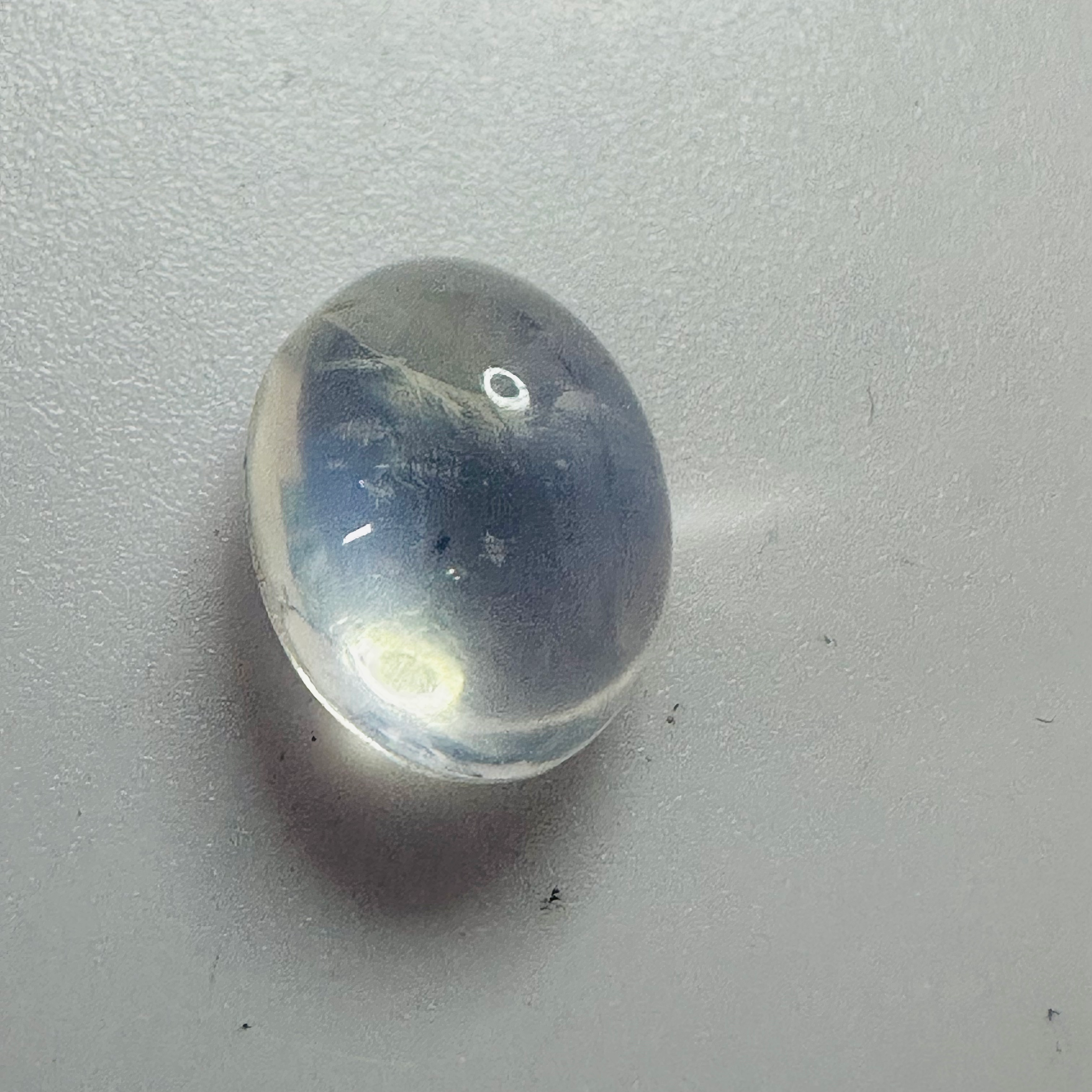 Moonstone  blue moon oval 9.9x7.7mm  3.09cts image 3