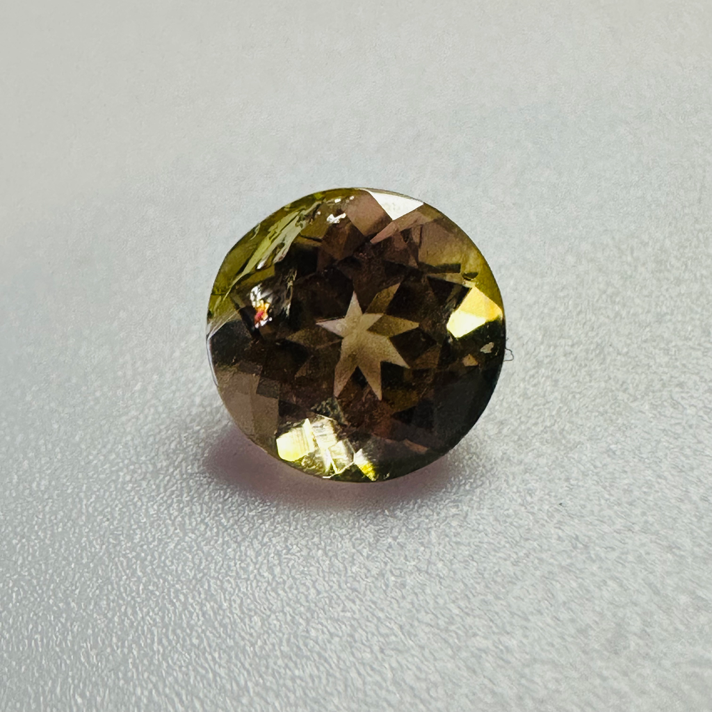 TOURMALINE BI COLOUR ROUND  6.8MM   1.15CTS image 0